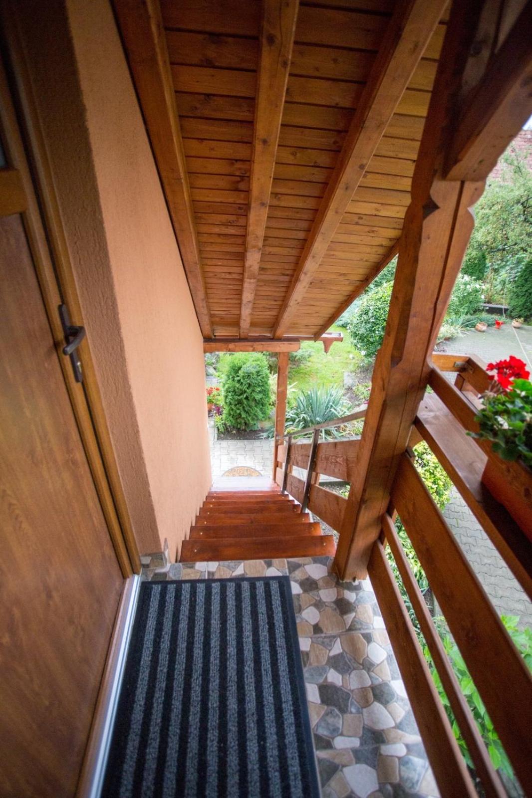 Studio with Terrace photo 3