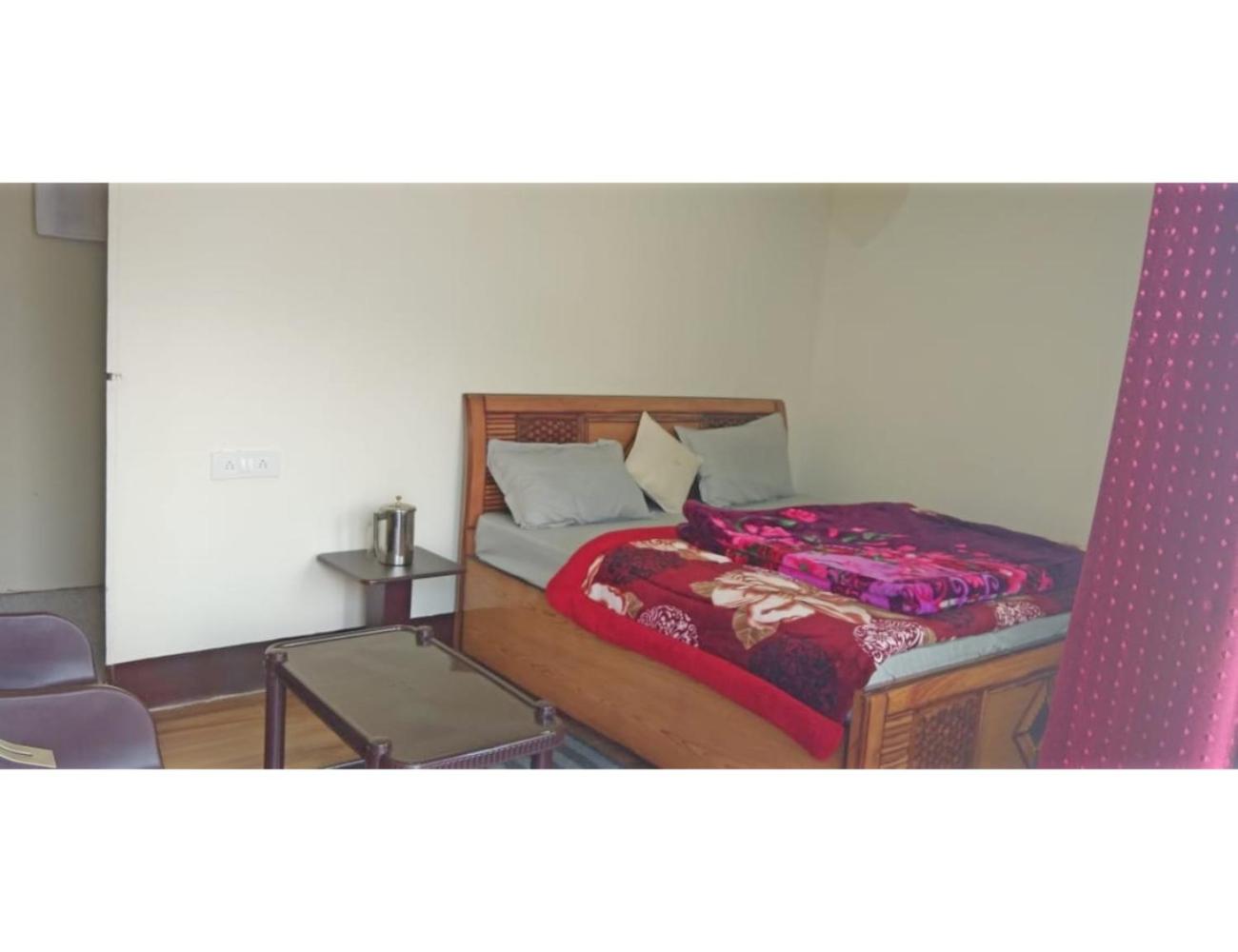 6-Bed Mixed Dormitory Room