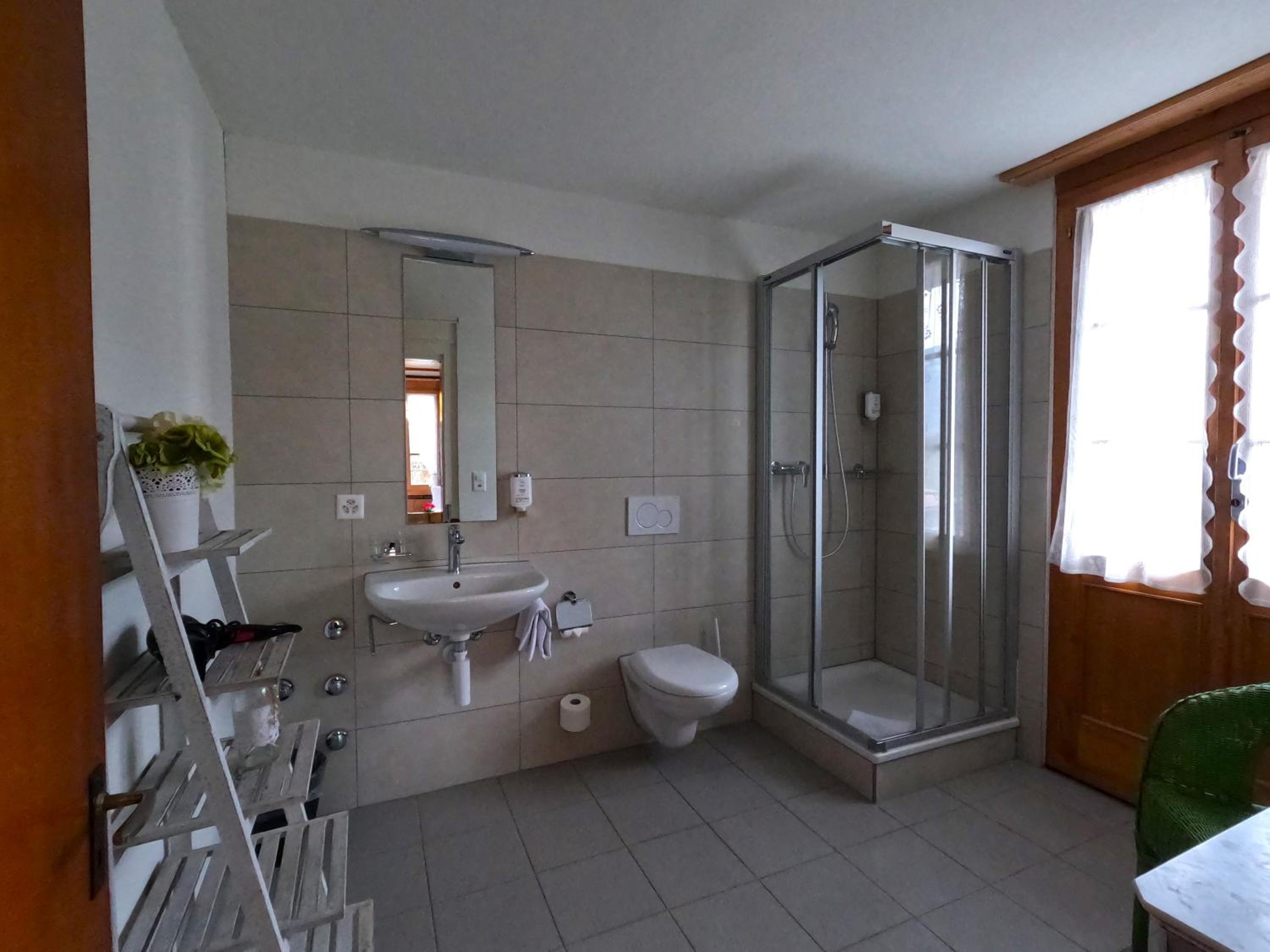 Double Room with Private Bathroom photo 3