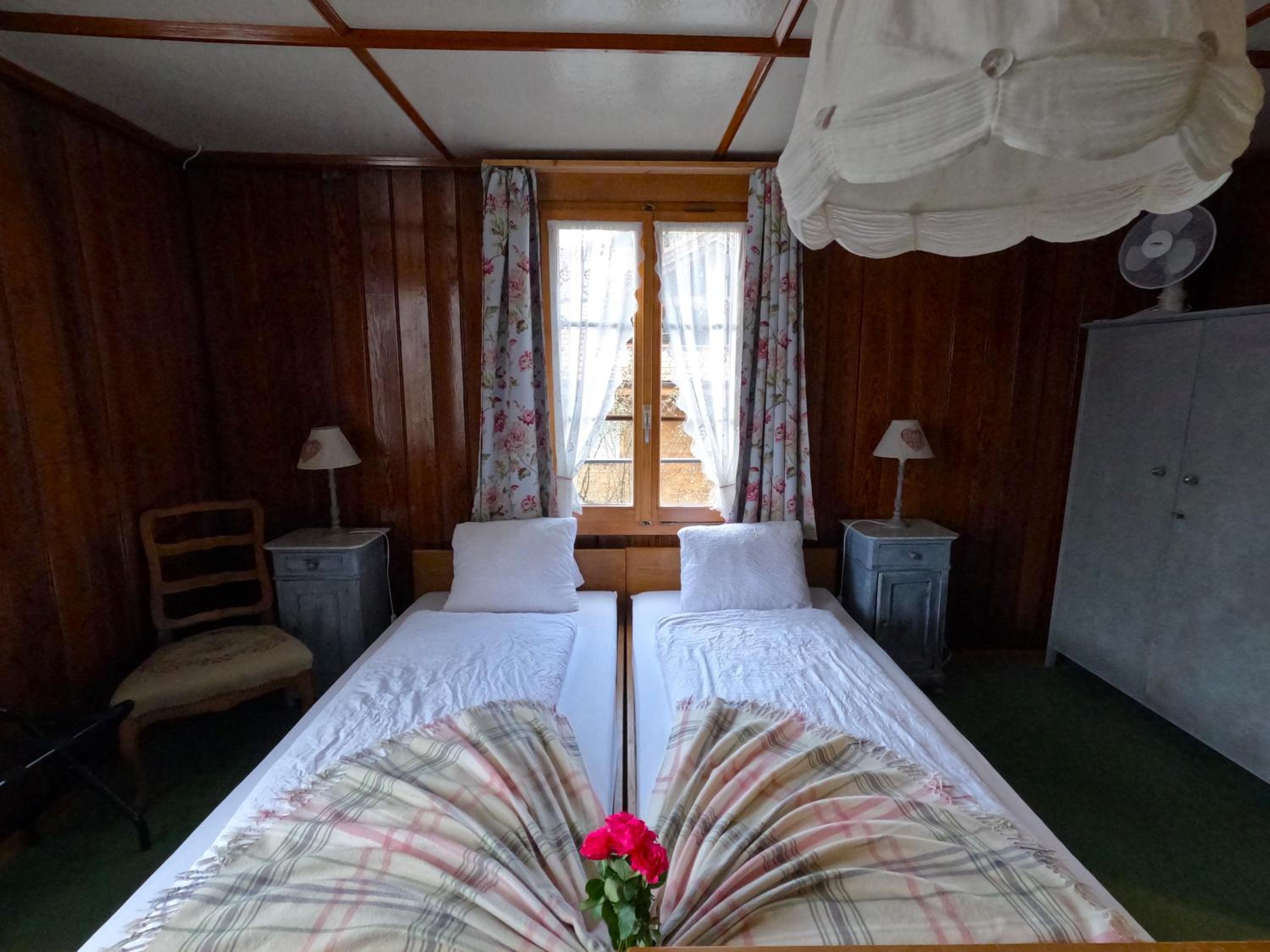 Double Room with Private Bathroom photo 2