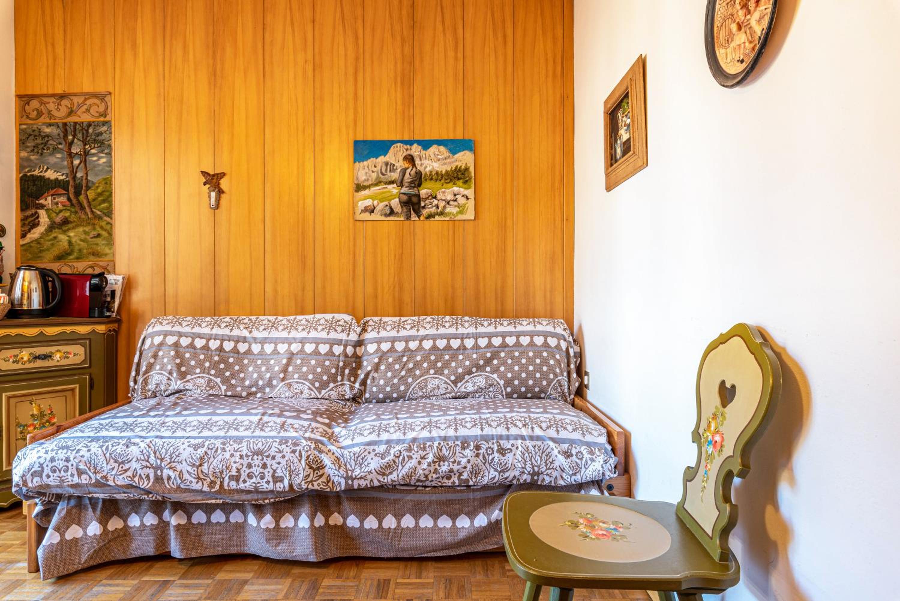 One-Bedroom Apartment with Garden