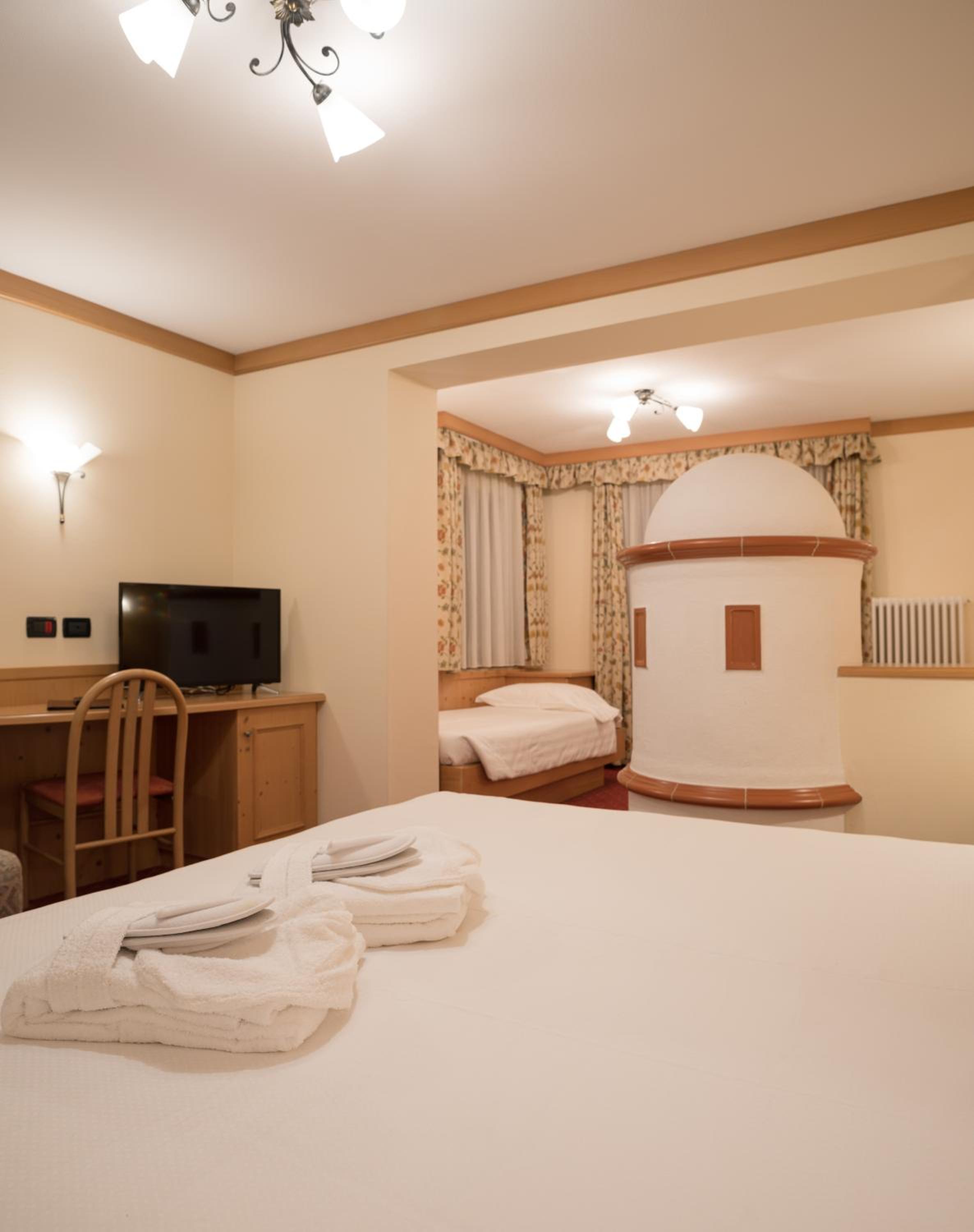 Junior Suite with Garden View photo 2