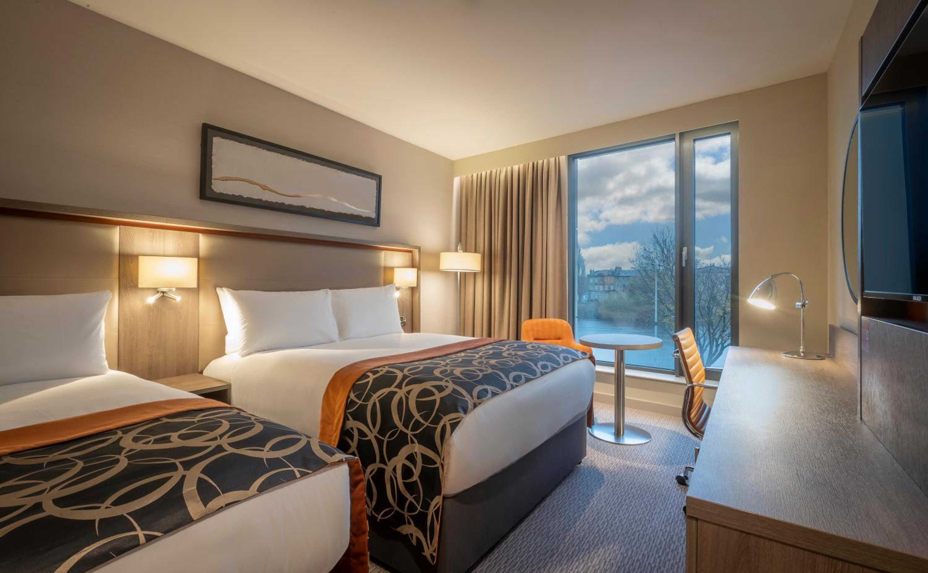 Deluxe Double and Single Room - Photo 1