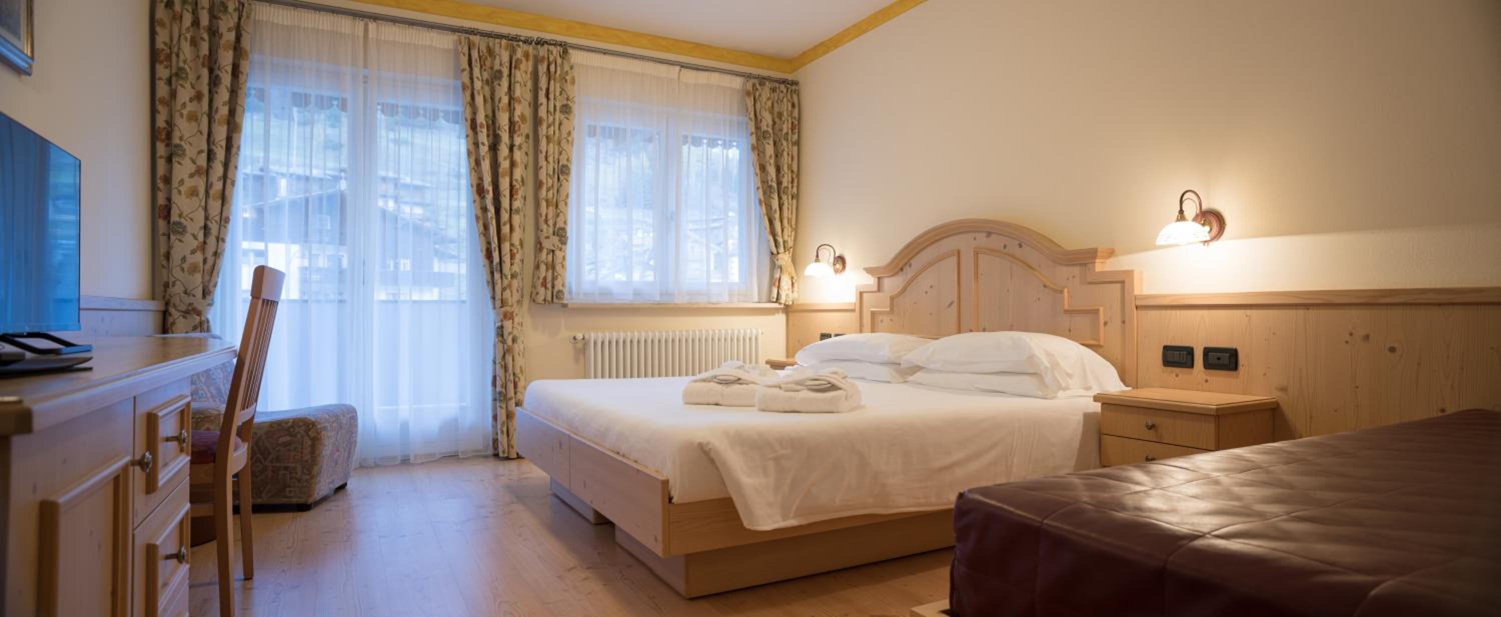 Superior King Room - Photo 2