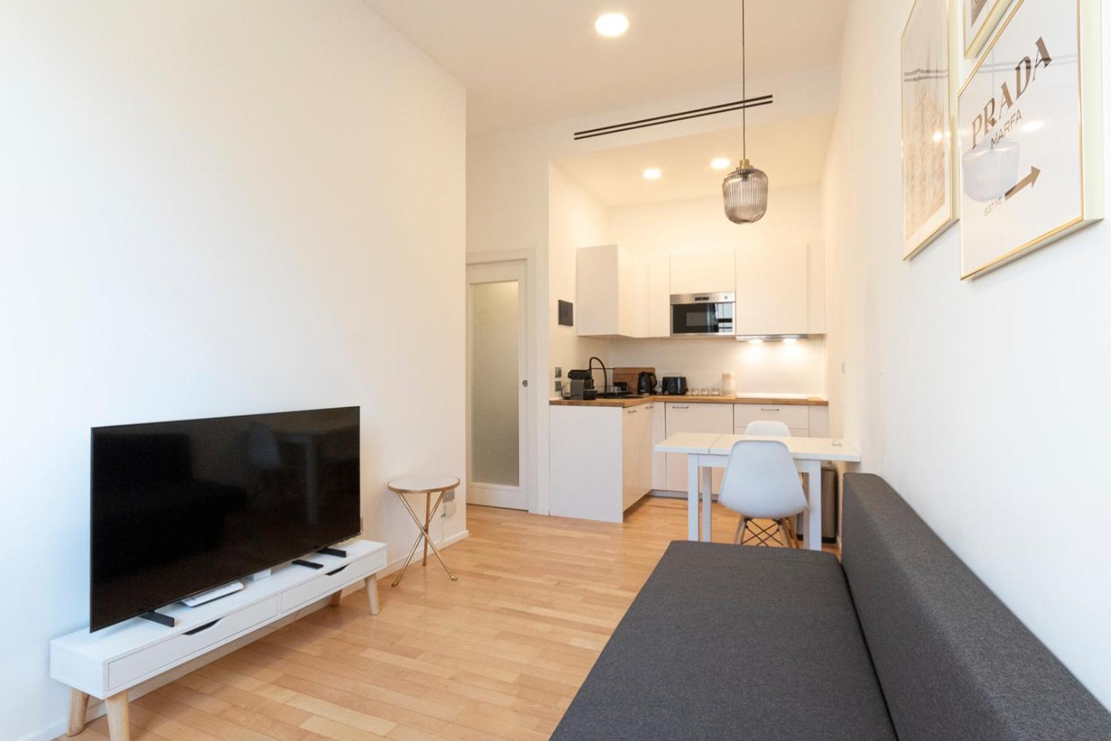 One-Bedroom Apartment