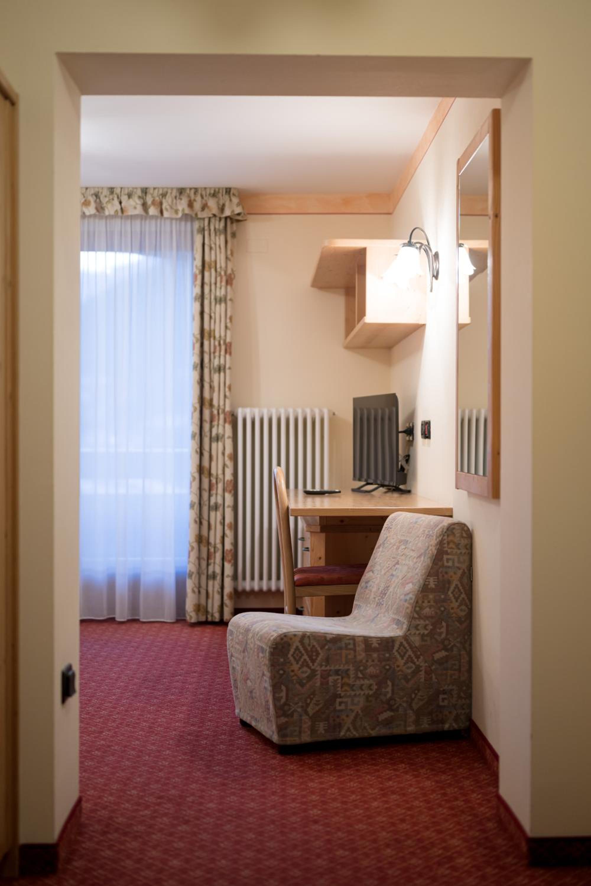 Standard Double Room - Photo 3