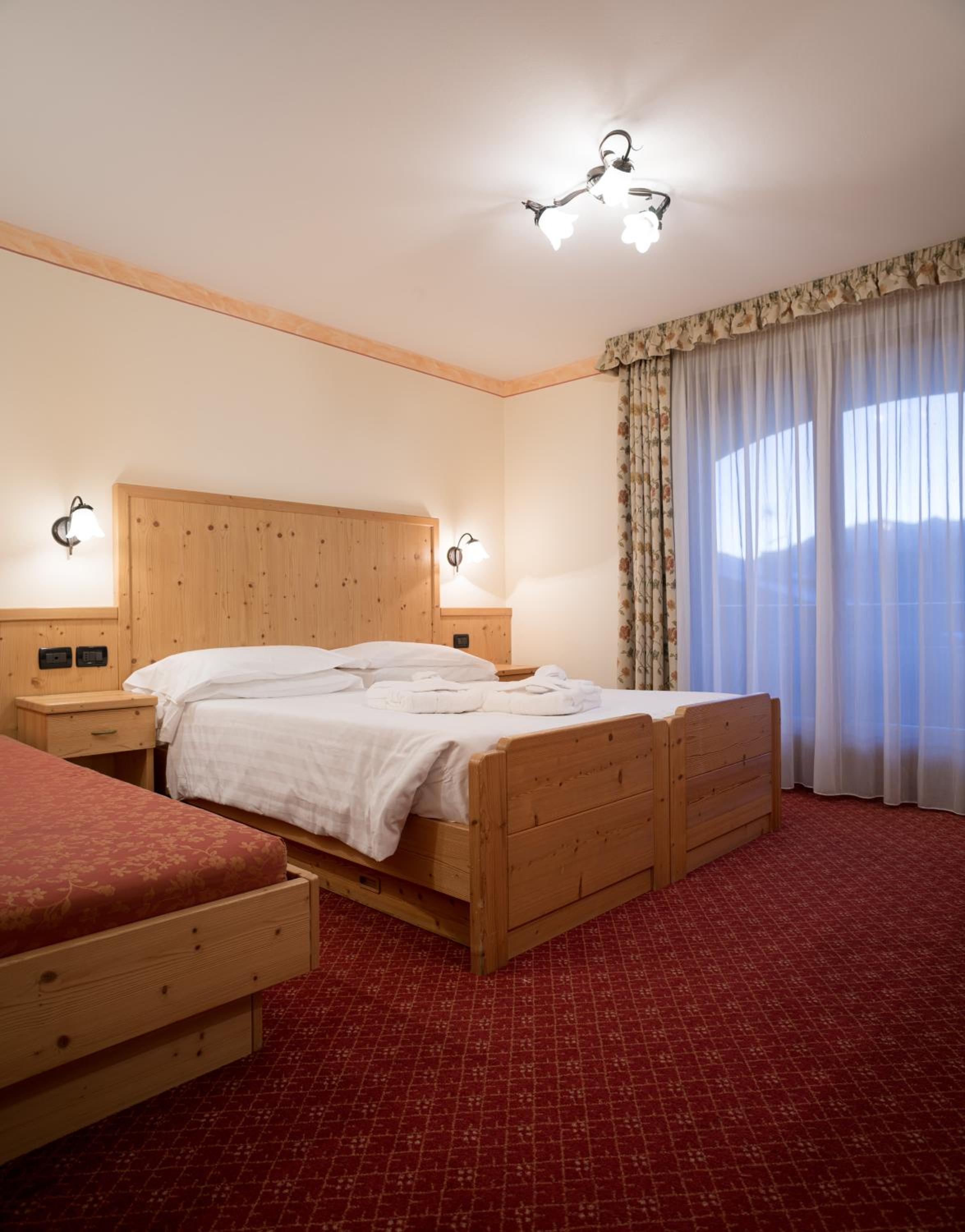 Standard Double Room - Photo 2