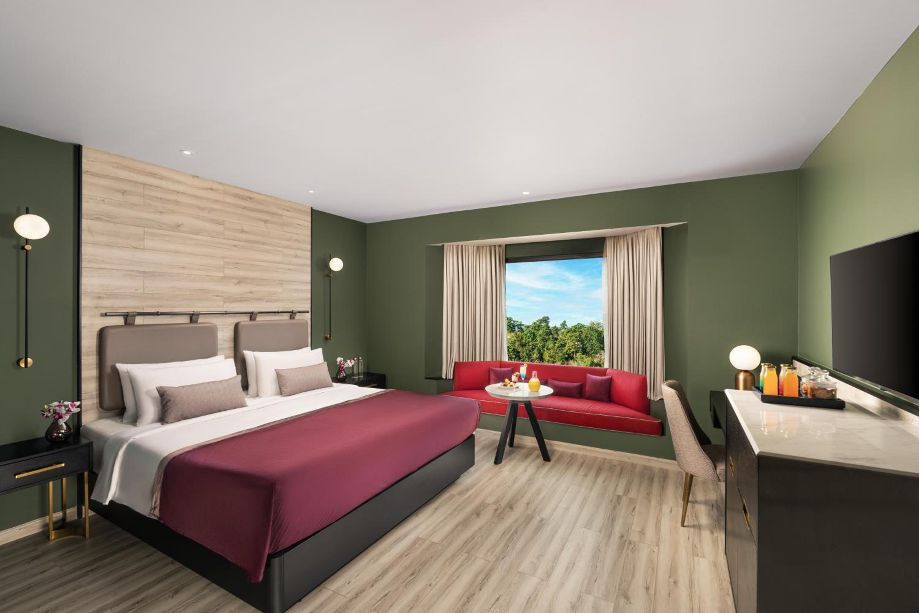 Premium Room King Bed photo 1