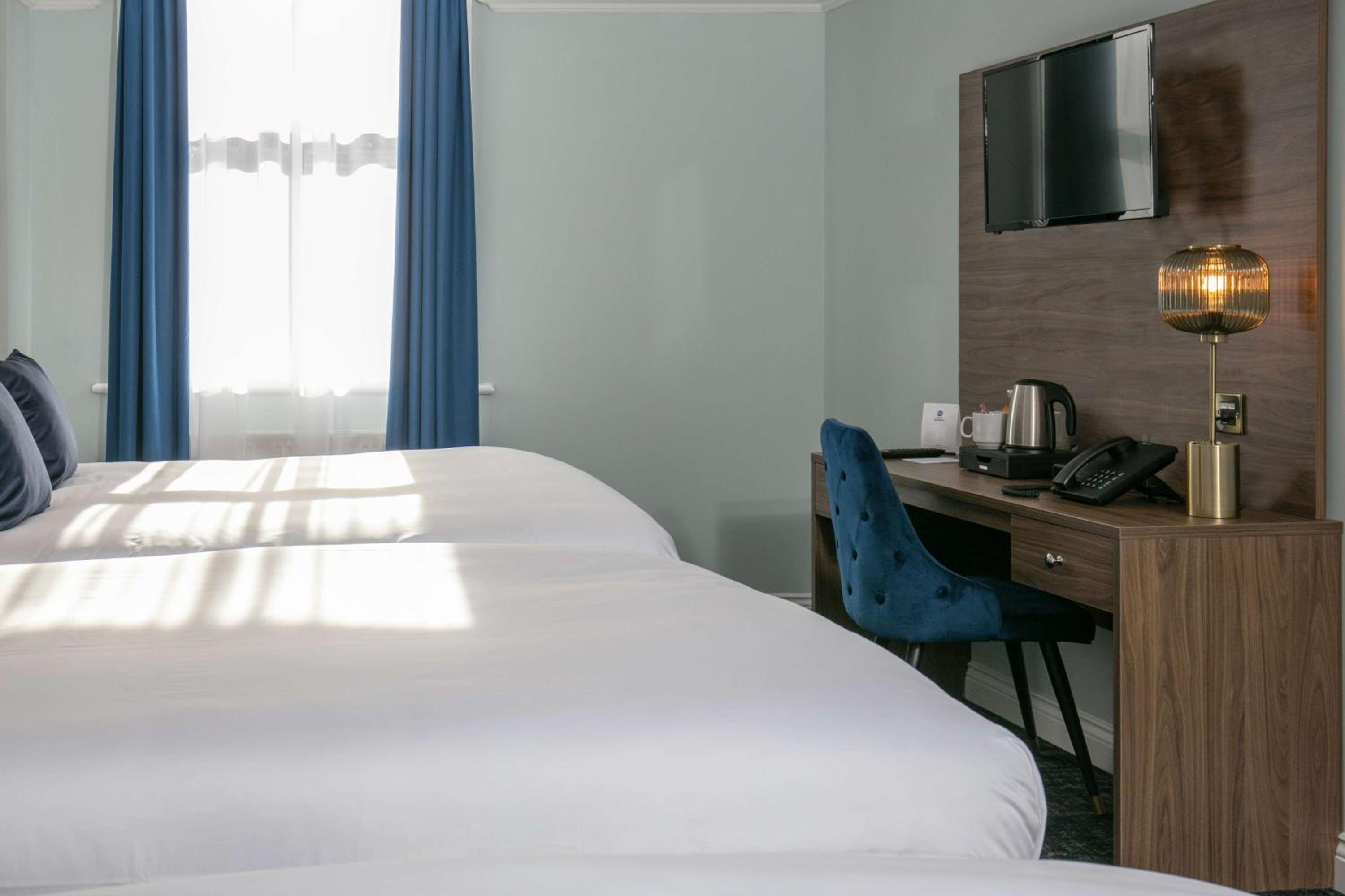 Standard Twin Room - Non-Smoking - Photo 1