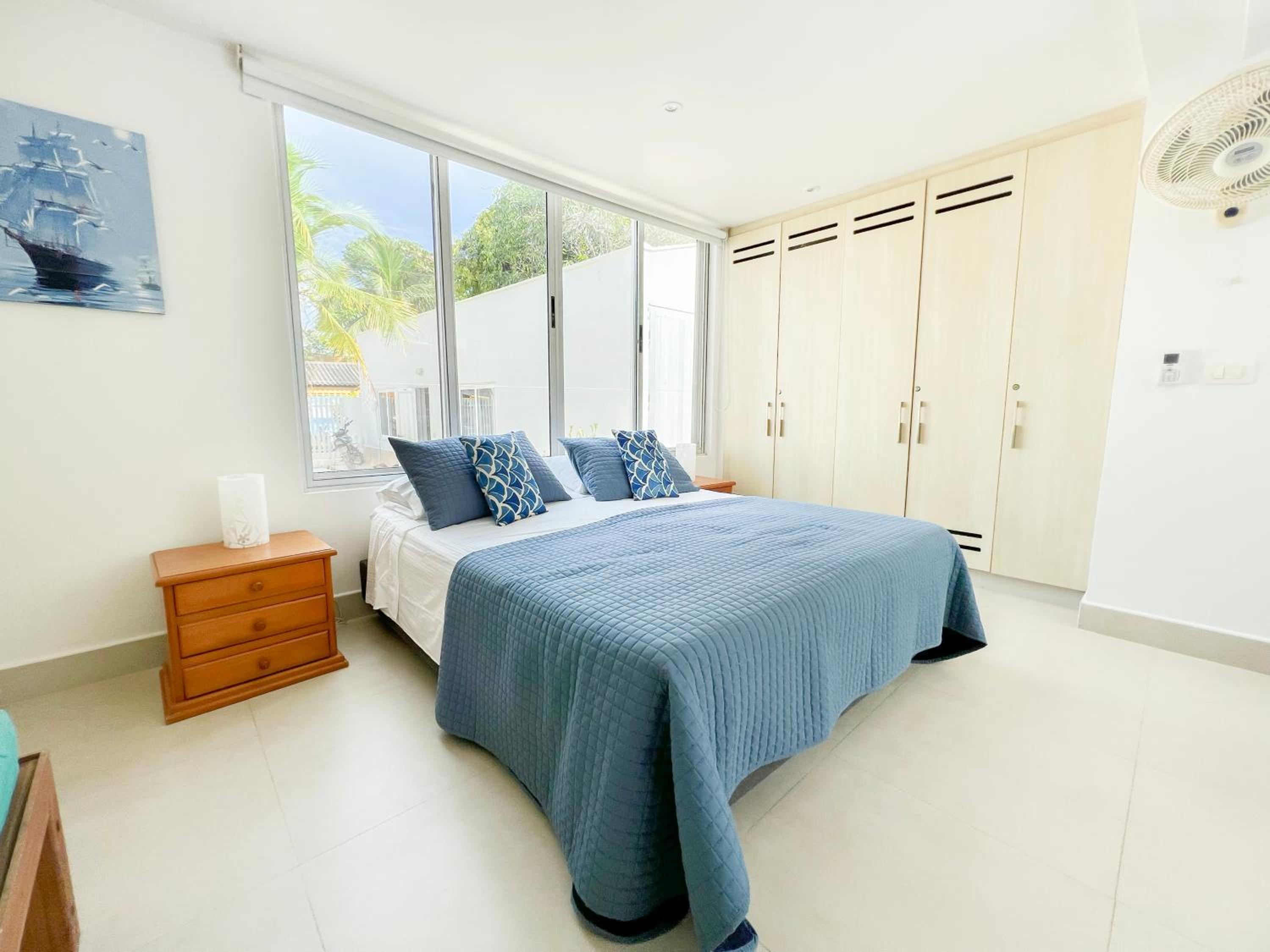 Quadruple Room with Shared Bathroom photo 3
