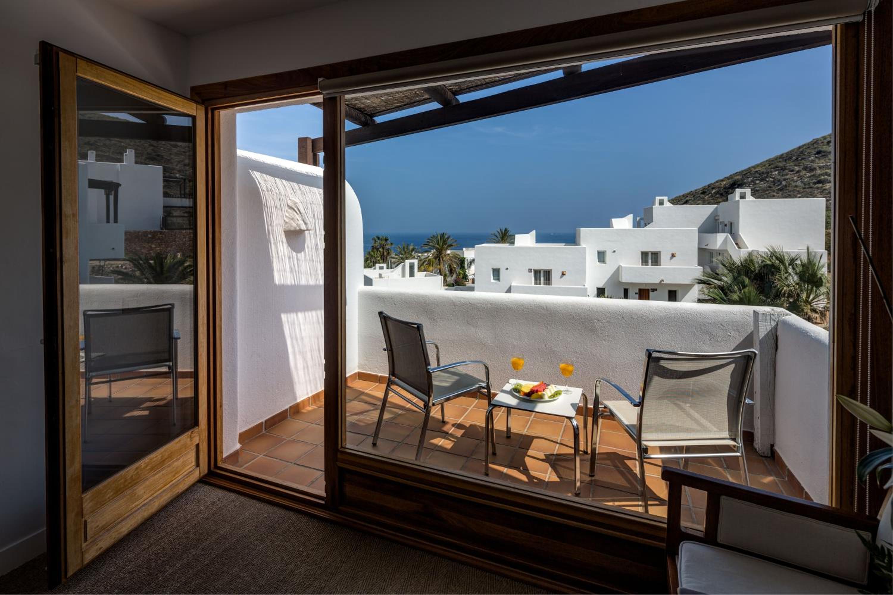 Superior Double Room with Sea View and Hydromassage Bath photo 3