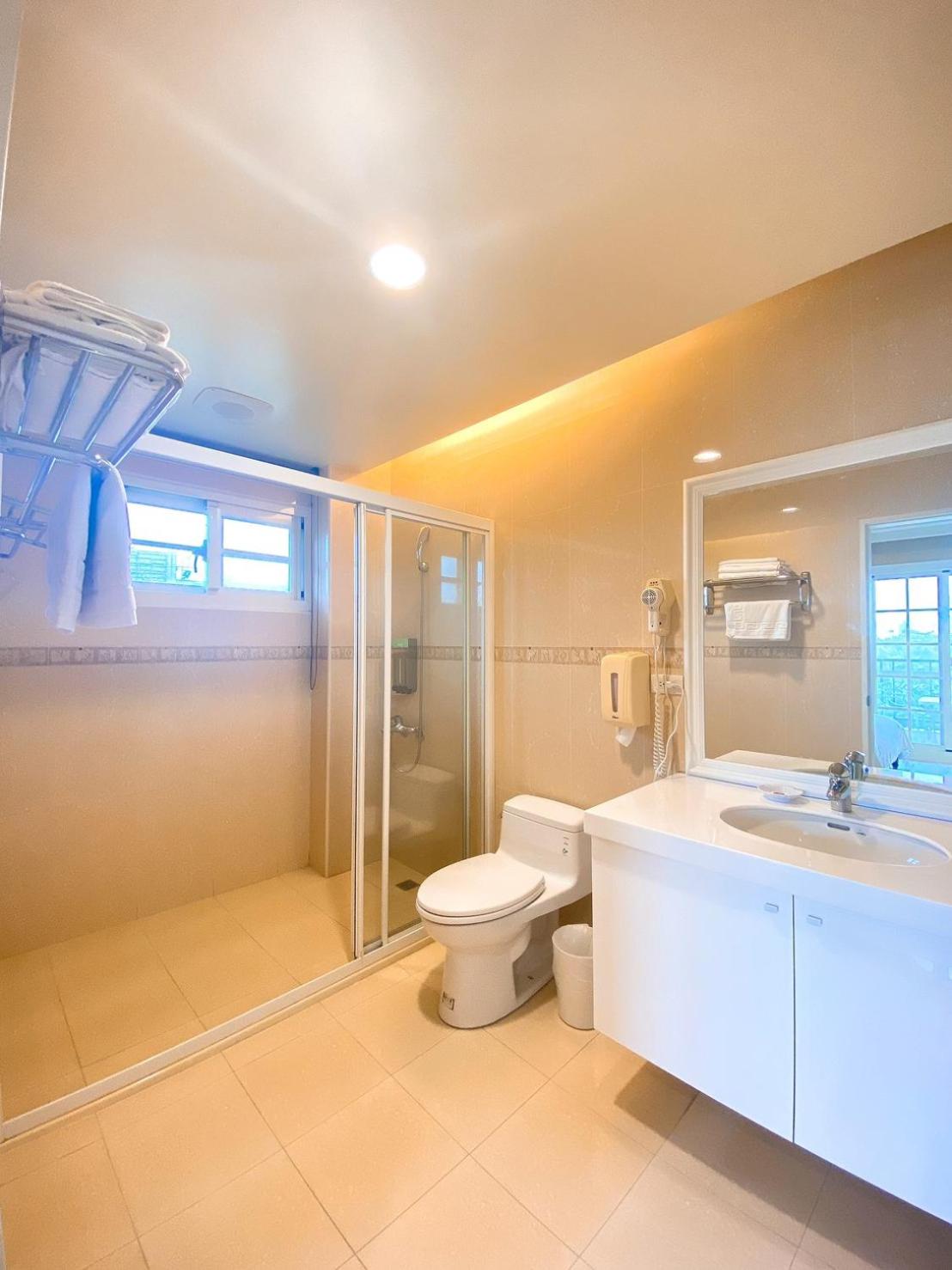 Deluxe Double Room with Balcony photo 3
