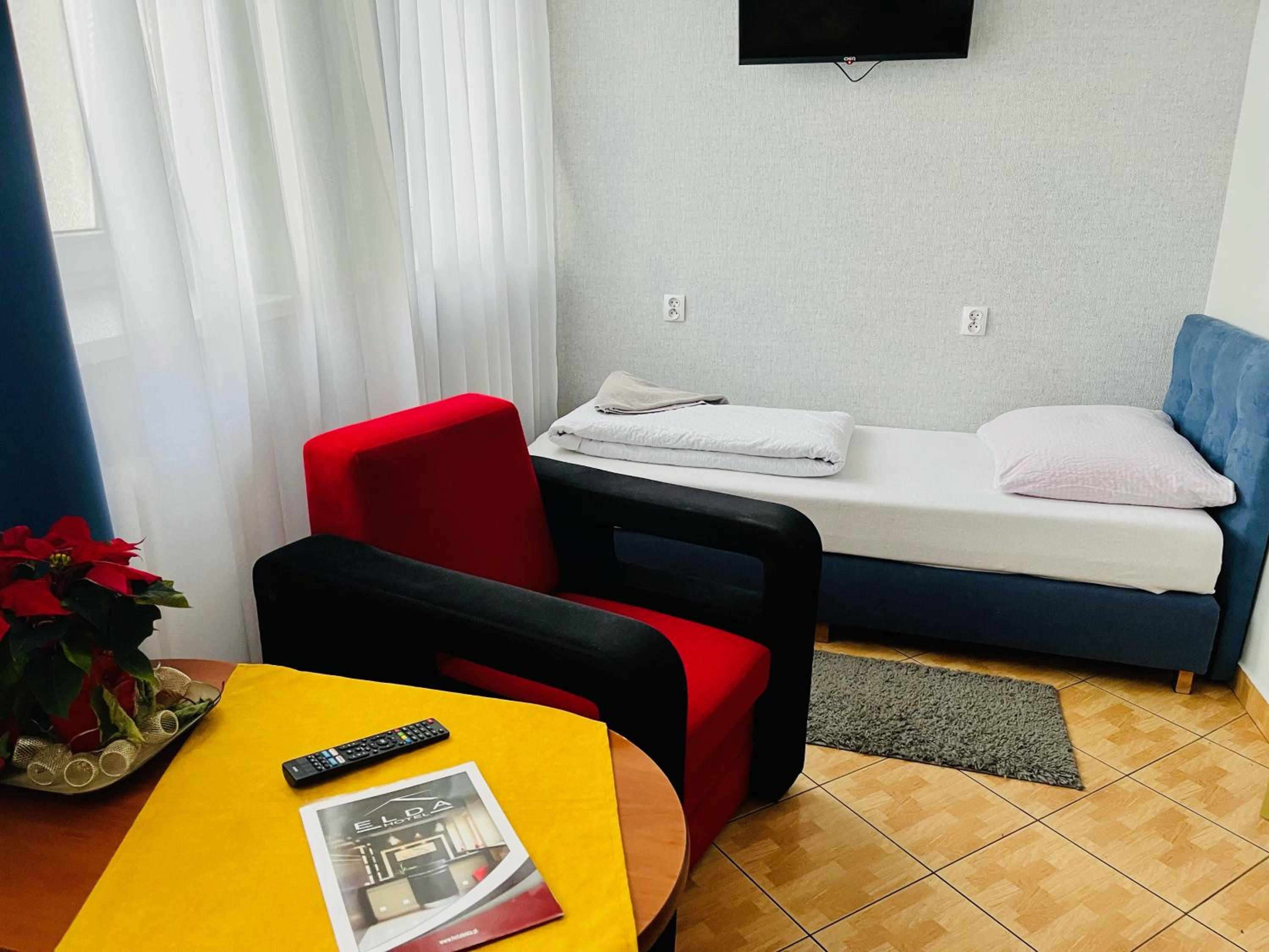 Apartment - Photo 2