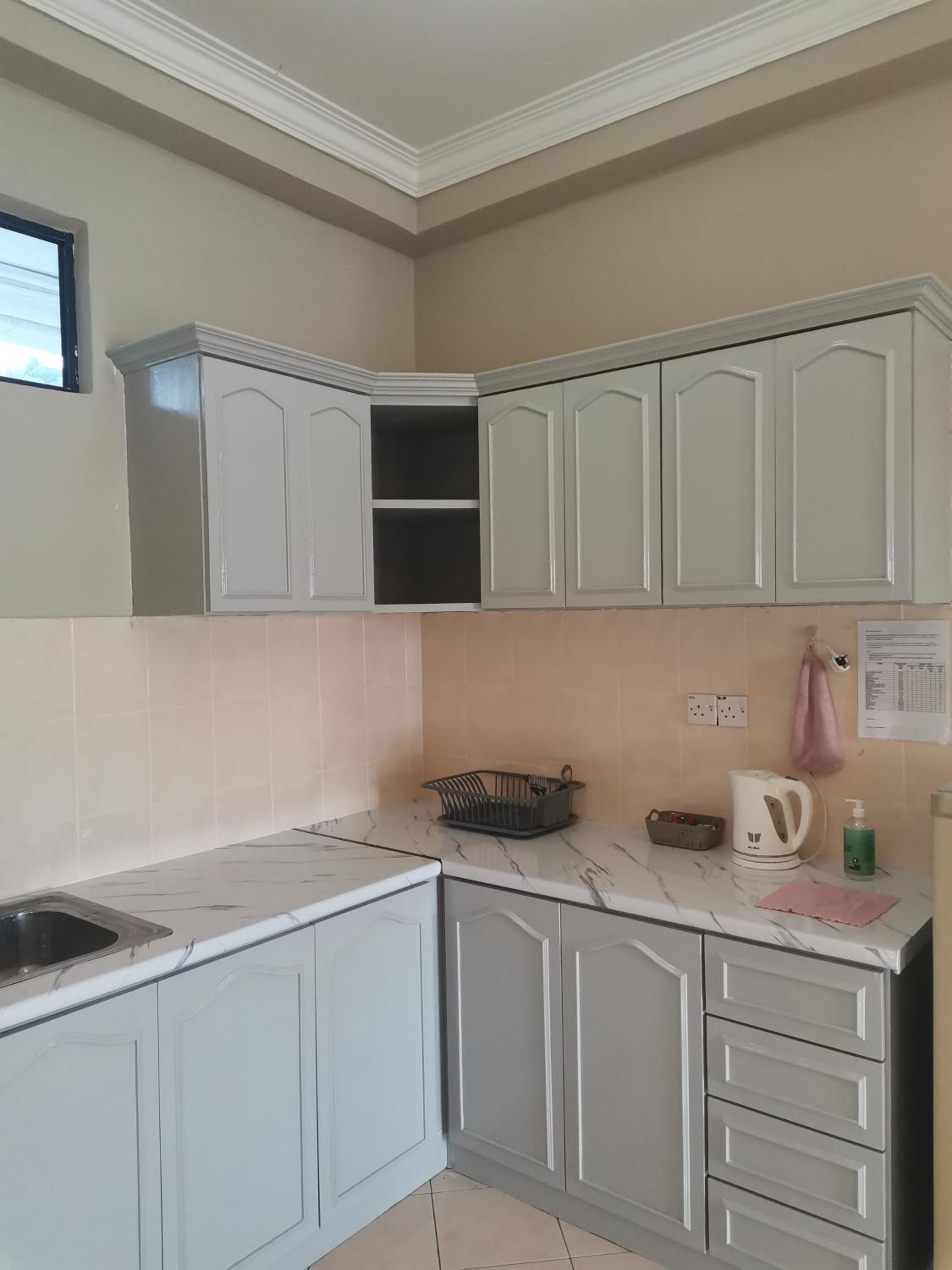 One-Bedroom Apartment - Photo 16