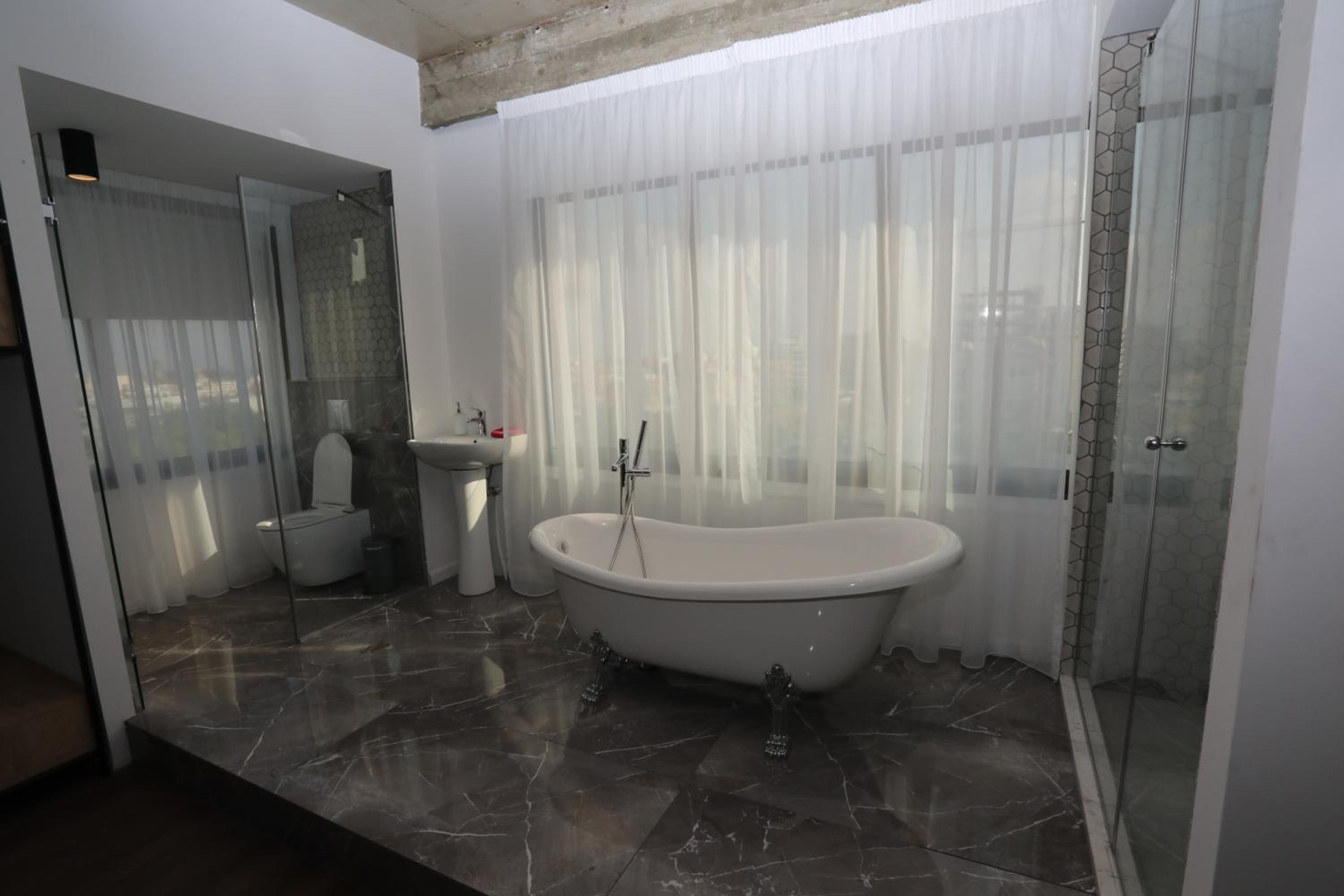 Suite photo 2
