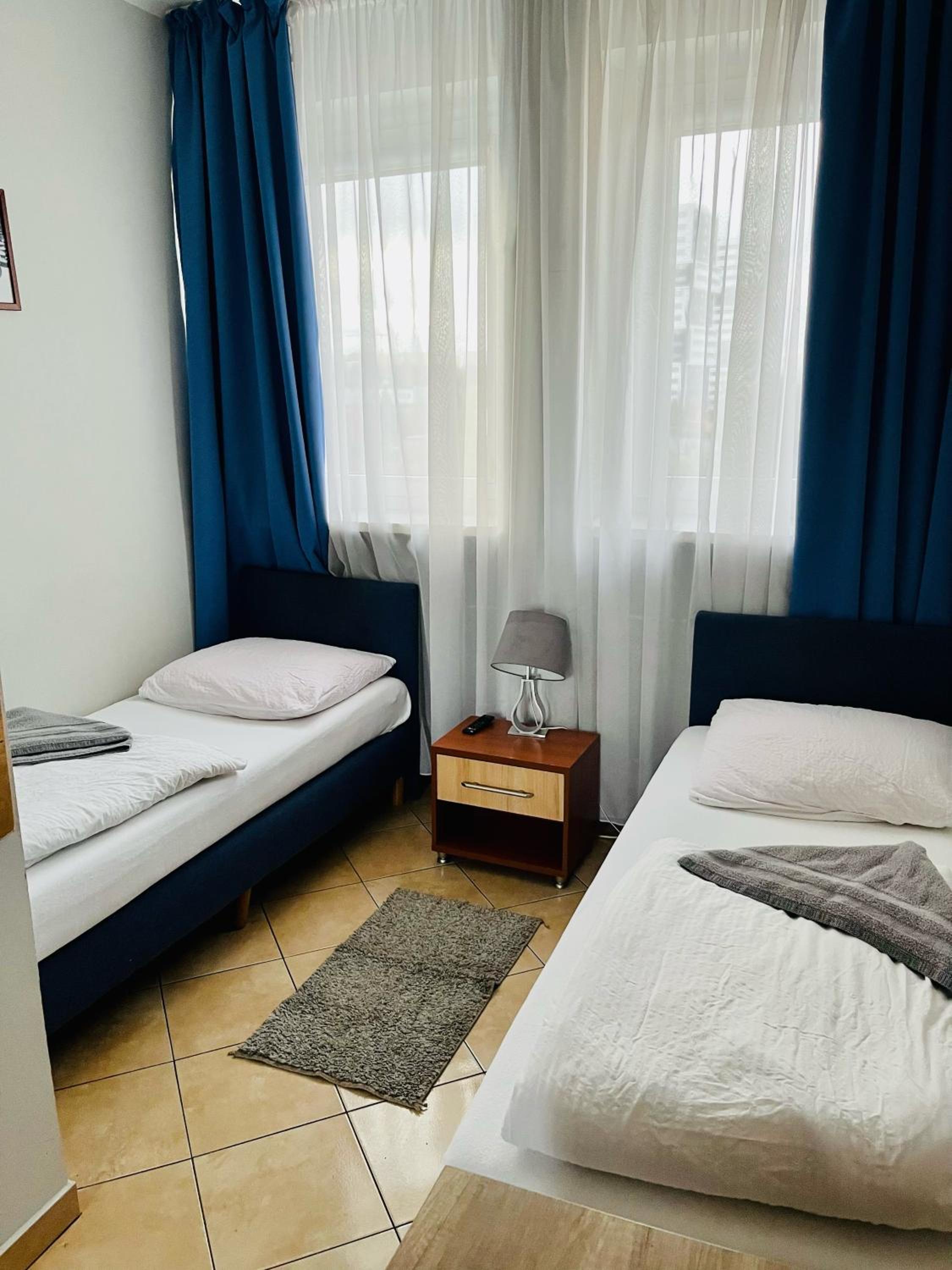 Double or Twin Room - Photo 5