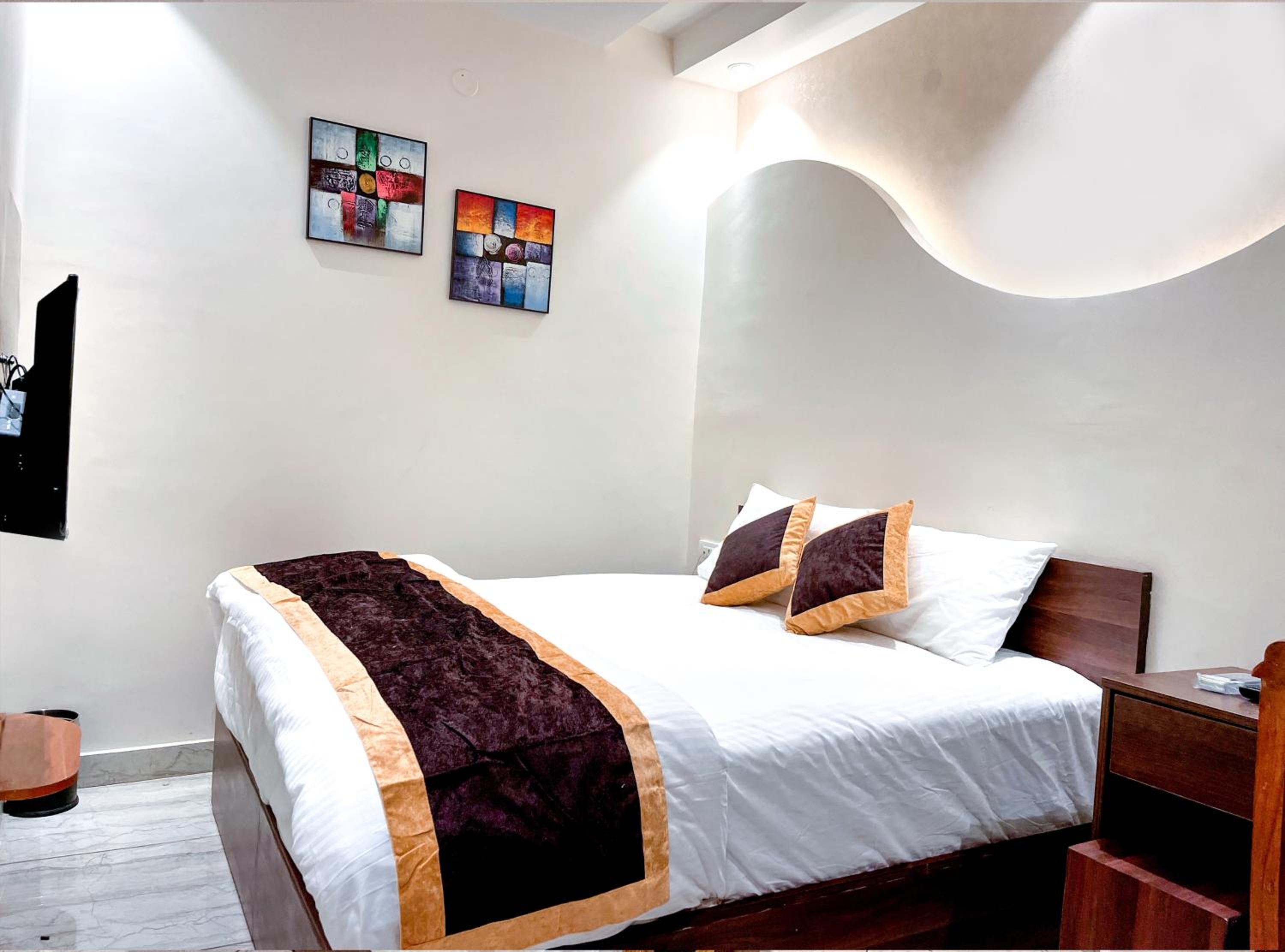 Deluxe Double Room photo 3