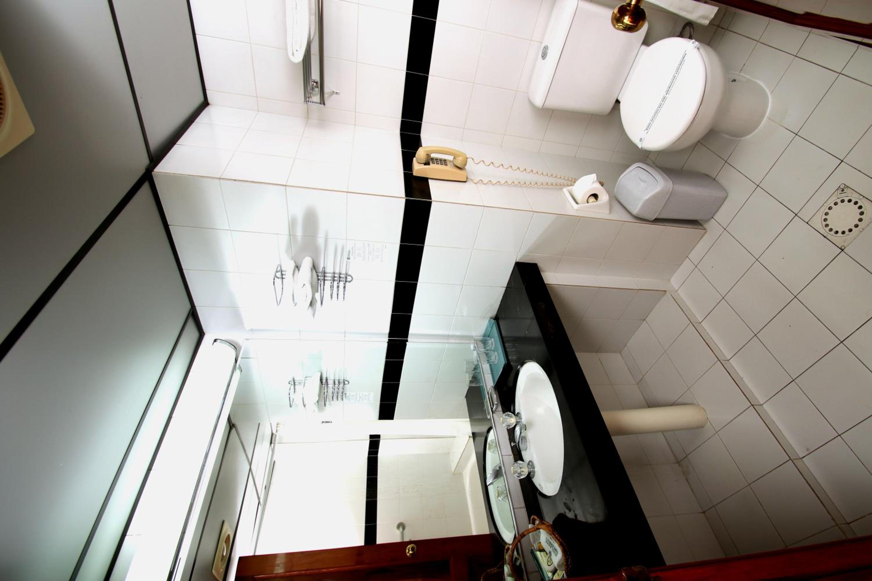 Triple Room with Private Bathroom photo 2