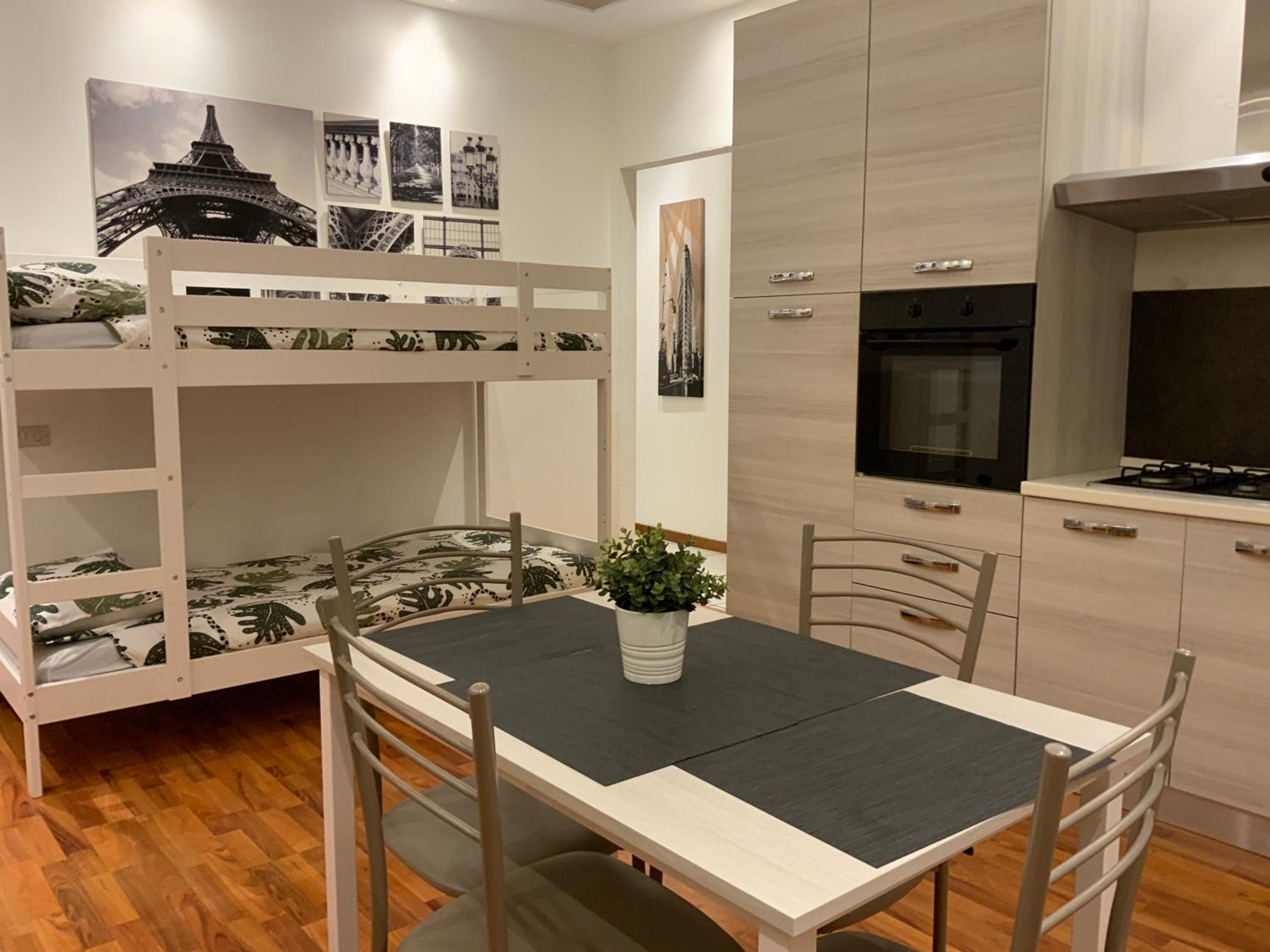 One-Bedroom Apartment