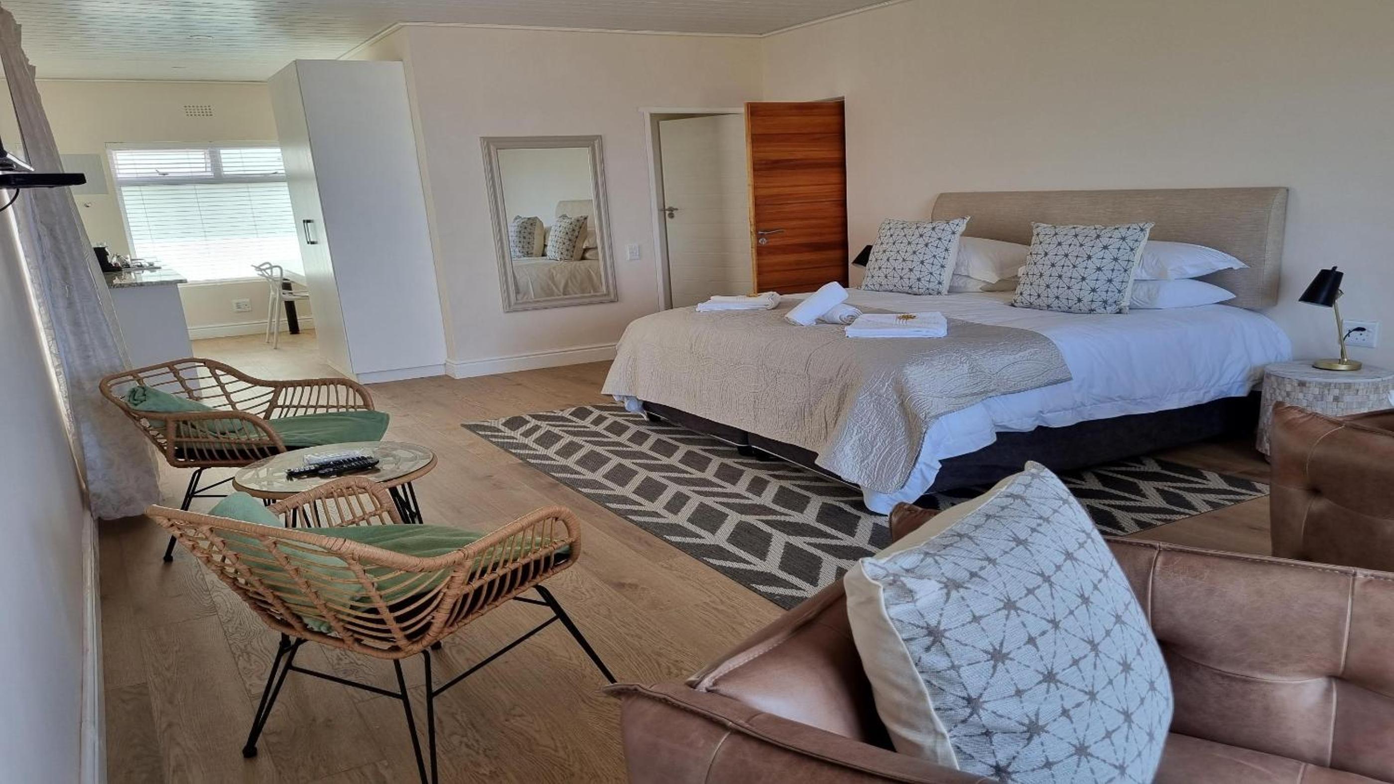 Deluxe Double or Twin Room with Sea View