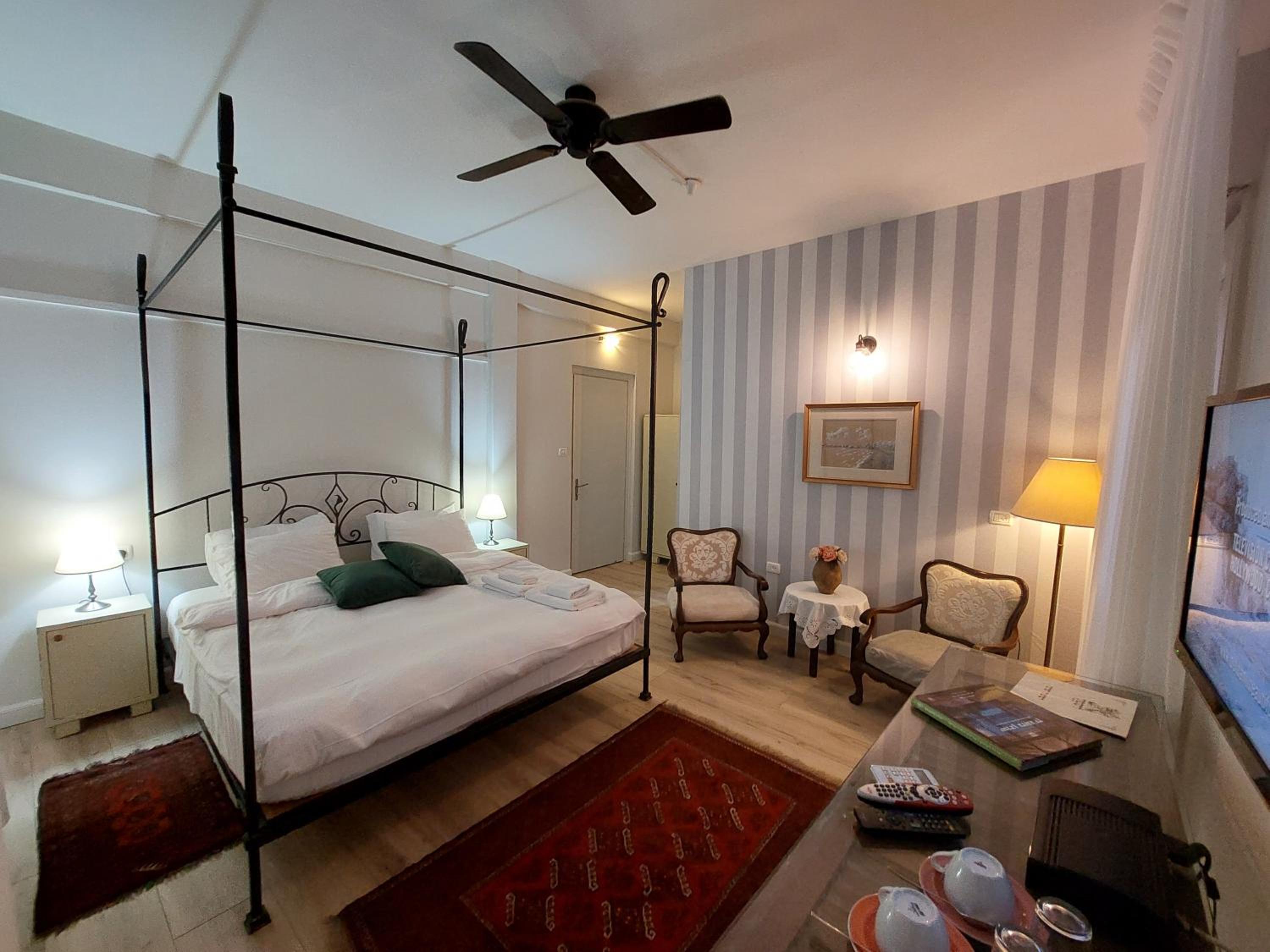 Deluxe Double Room photo 1