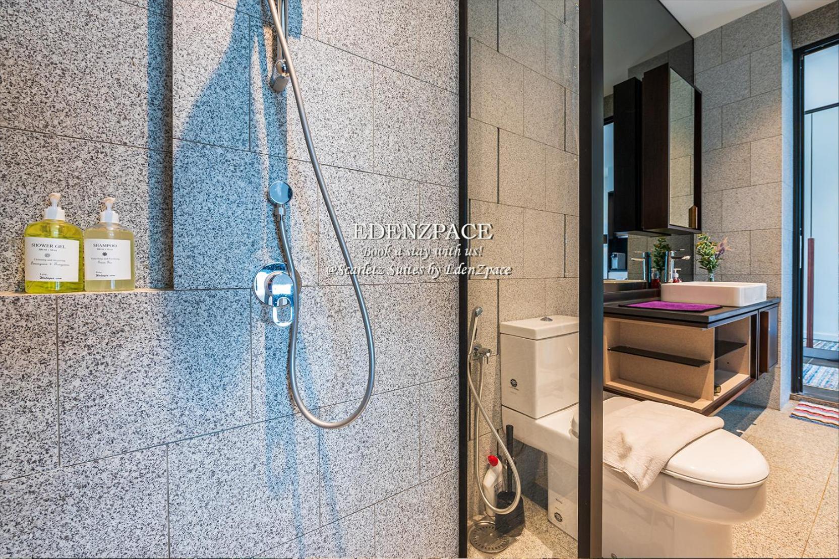One-Bedroom Apartment with View - Level 38