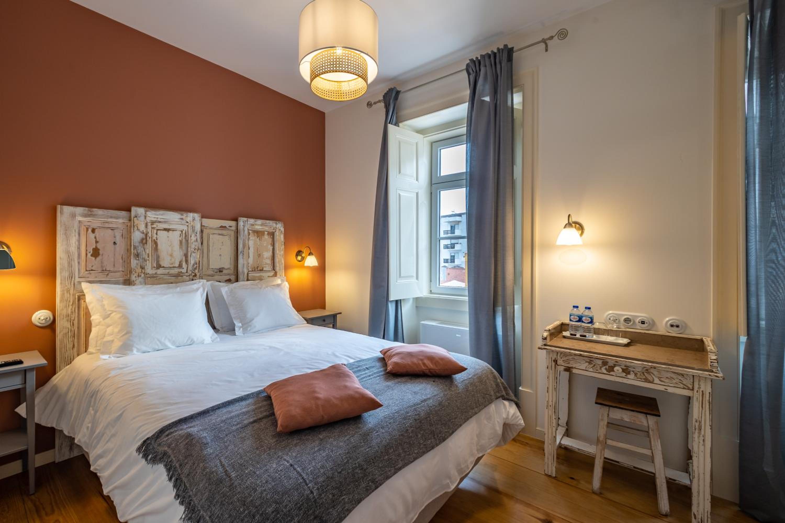 Standard Suite - Photo 7