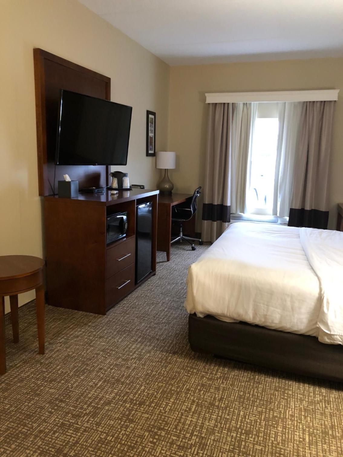 Superior King Room - Non-Smoking - Photo 2