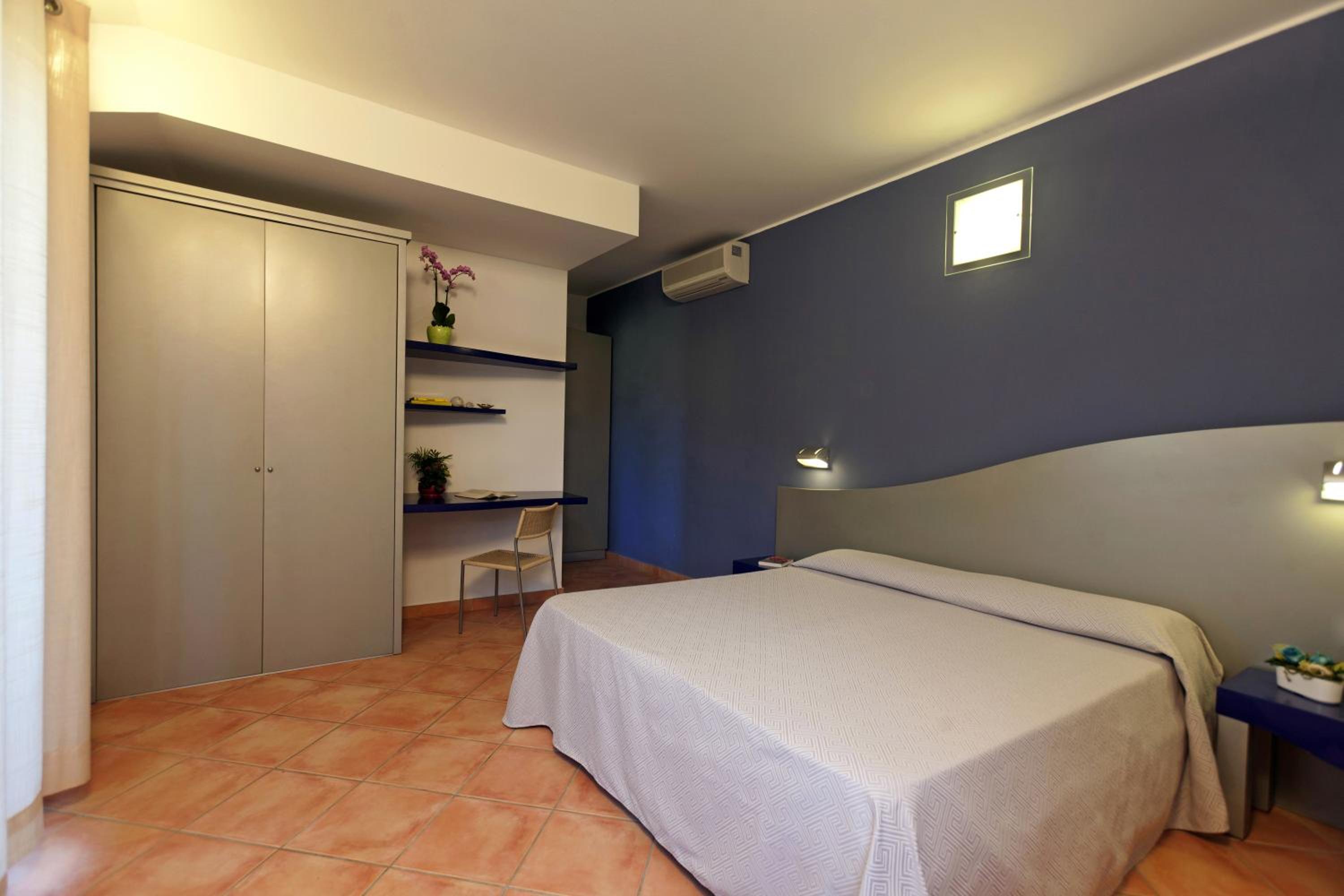 Double Room with Kitchenette photo 3