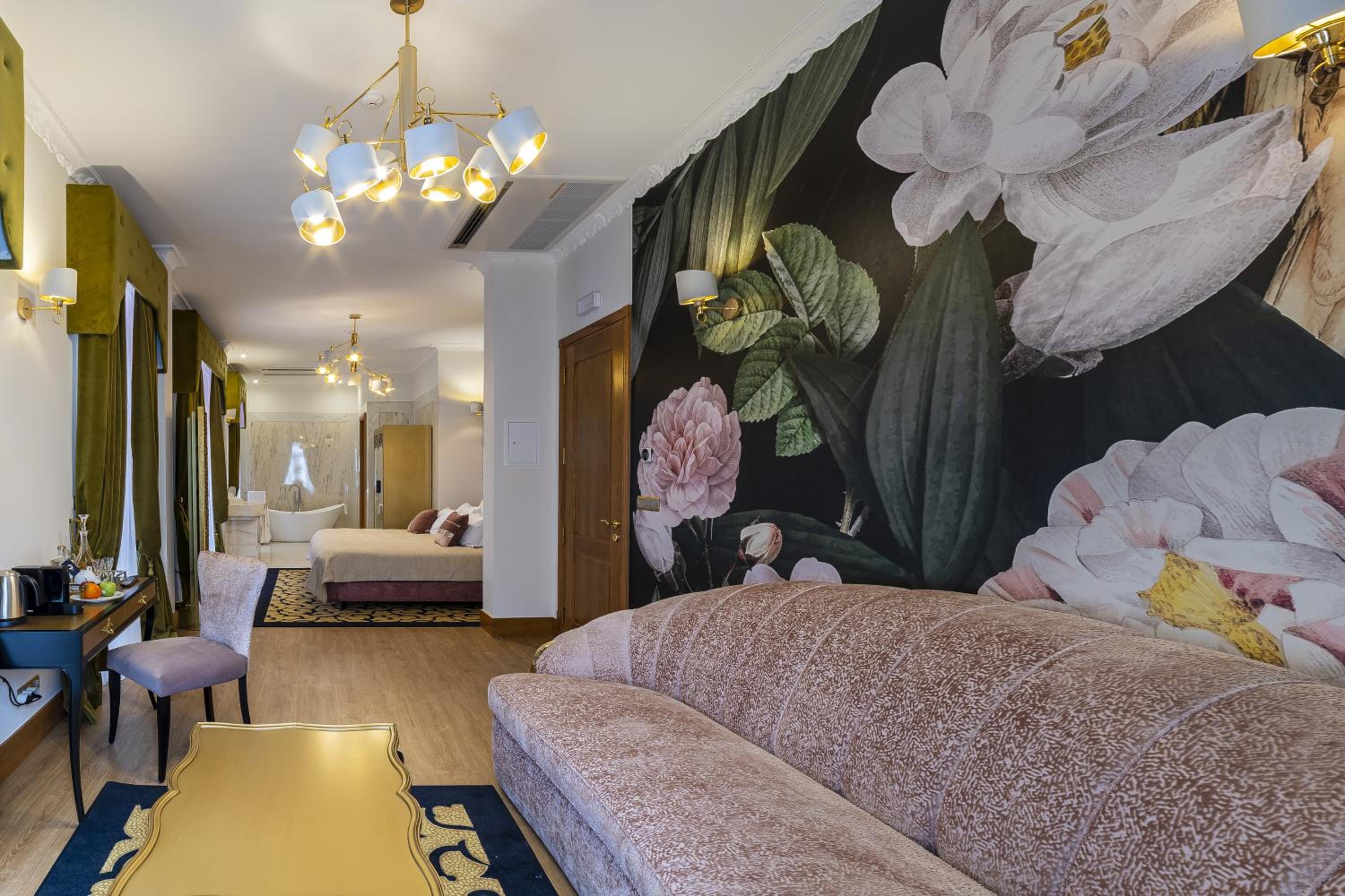 Junior Suite - Photo 1