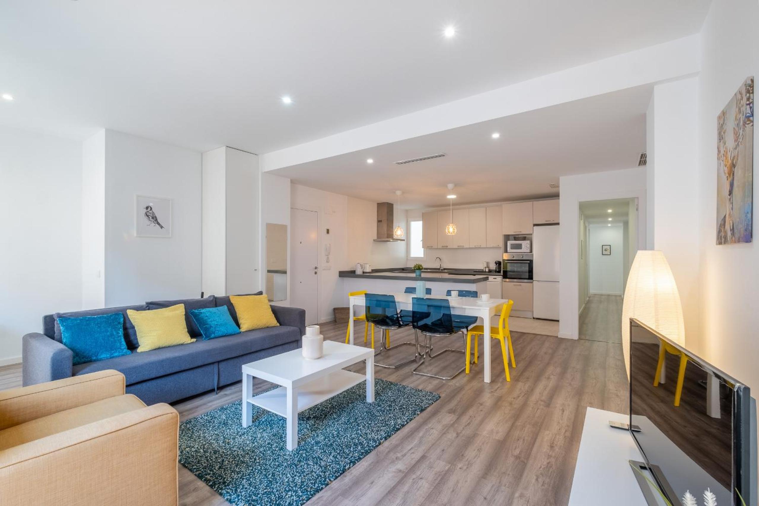 Apartamento con Balcón