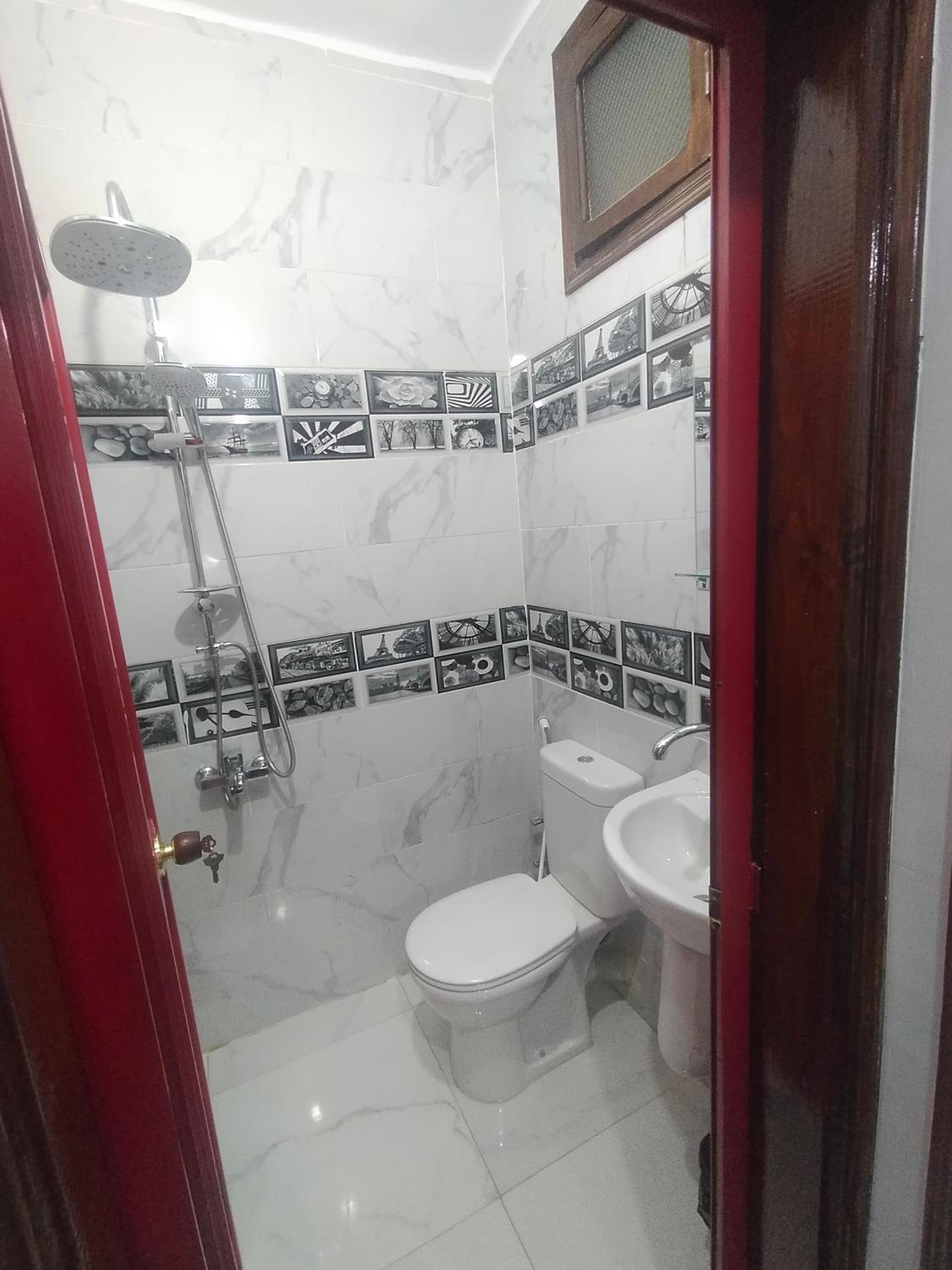 Budget Double Room - Photo 3