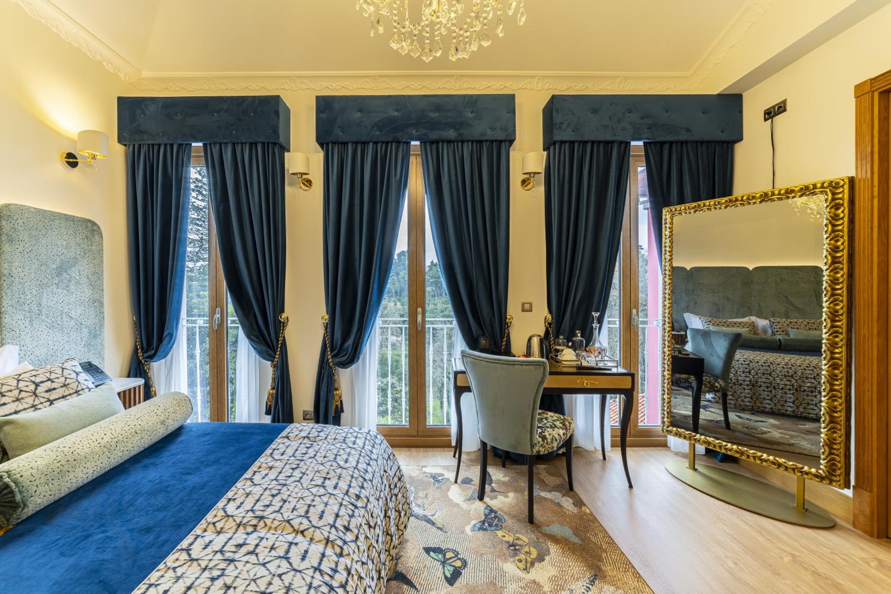 Deluxe Room with Valley View - Photo 5