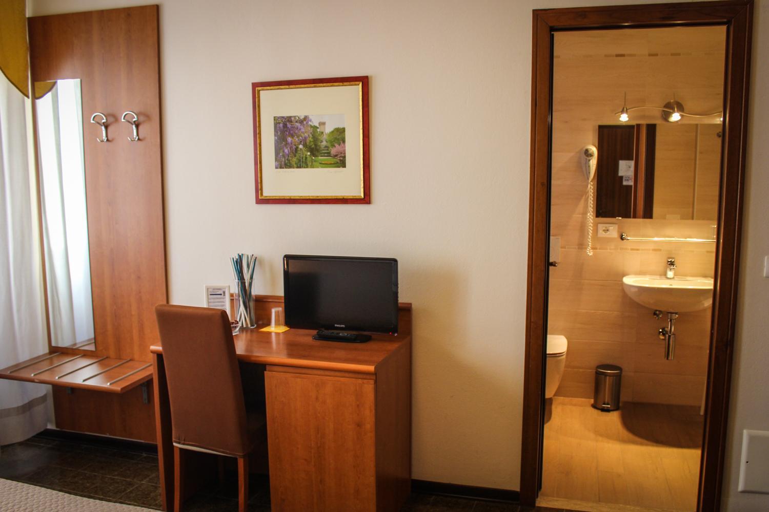 Superior Double or Twin Room photo 2