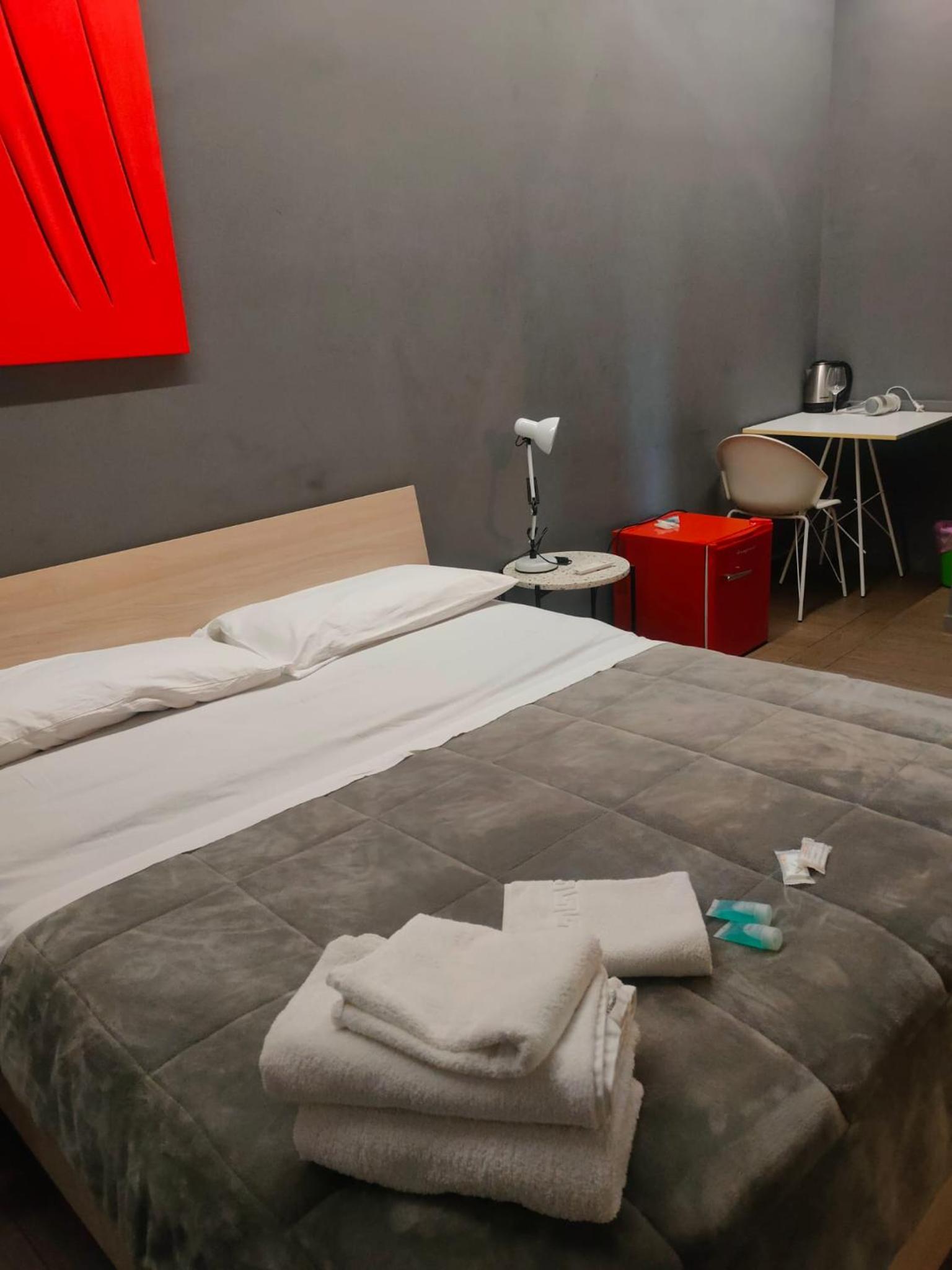 King Room with Balcony - Photo 1