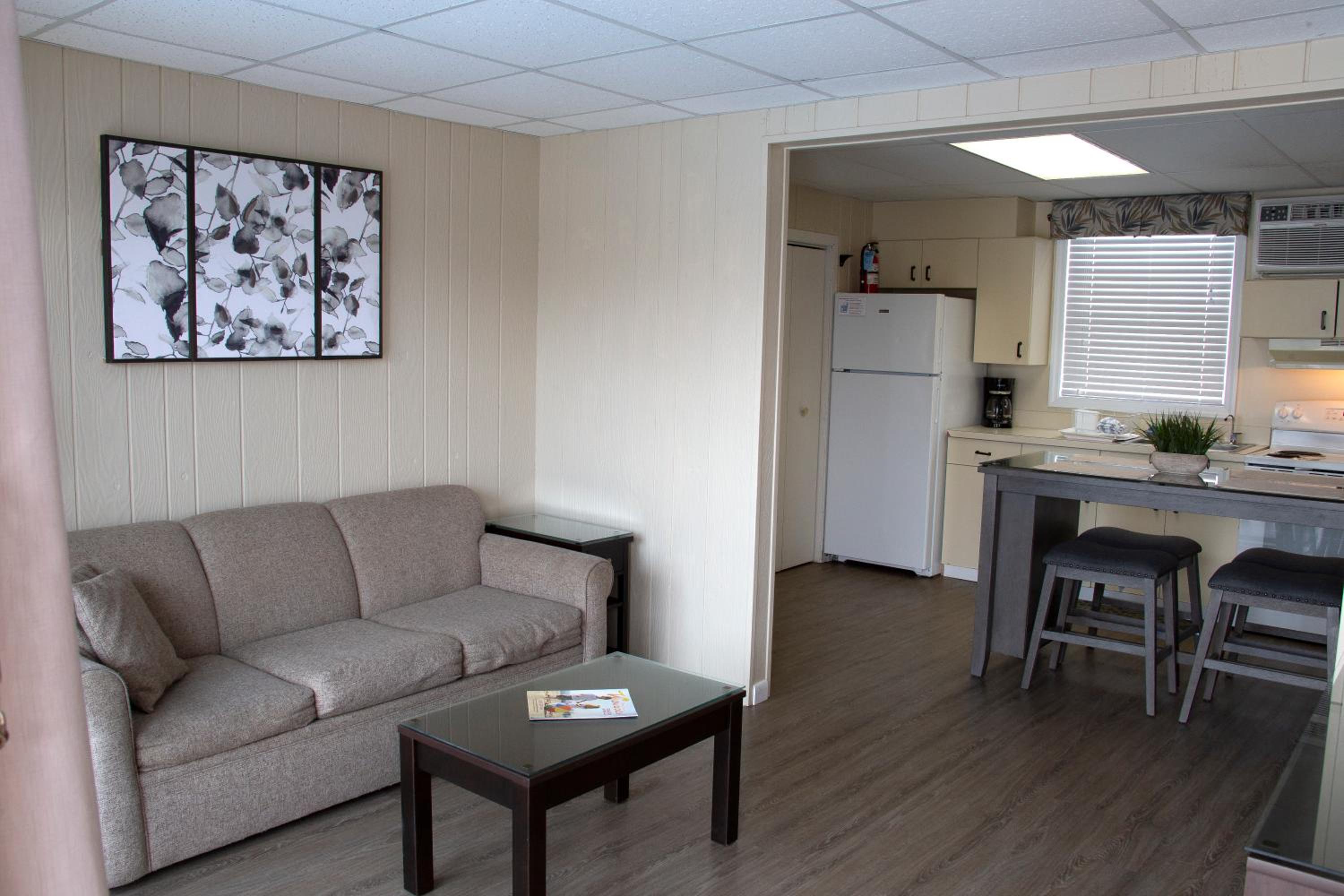 Suite with Pool View photo 1