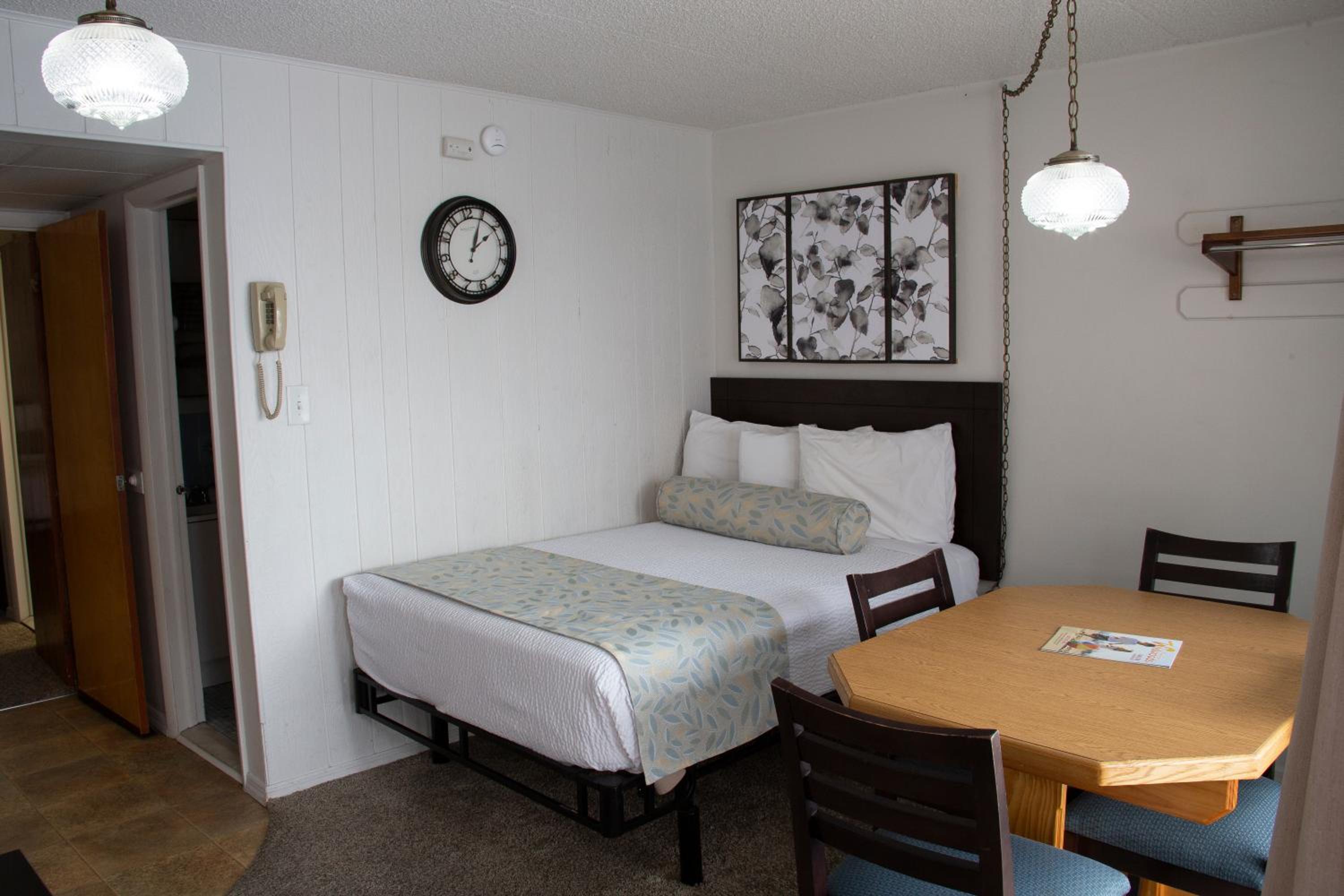 Two-Bedroom Suite photo 2