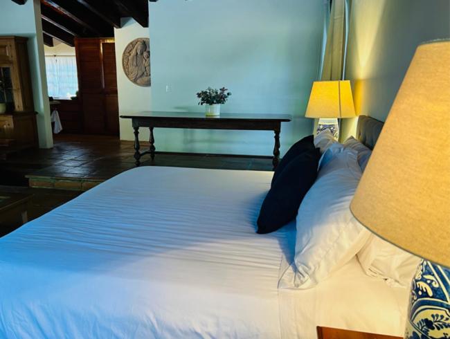 Deluxe Suite - Photo 9