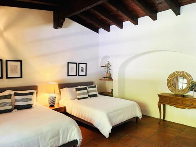 Deluxe Twin Room - Photo 8