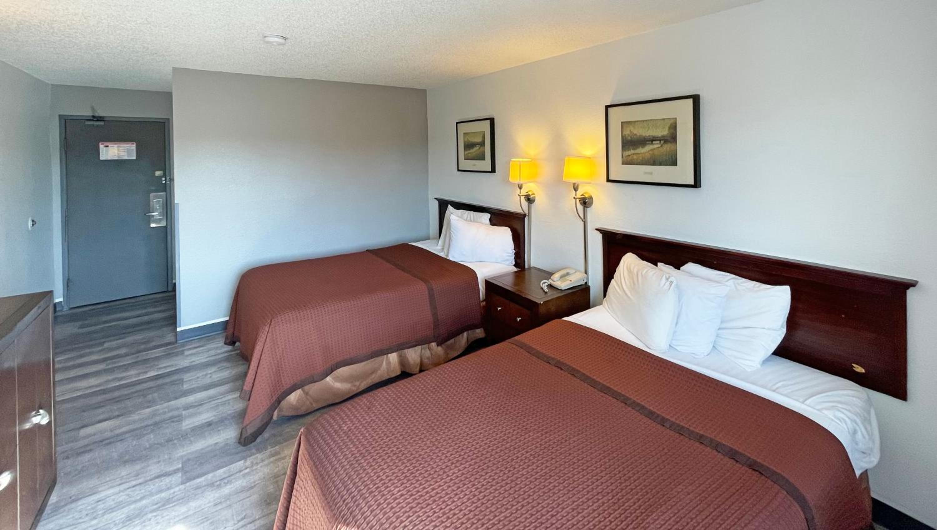 Double Room with Two Double Beds - Non-Smoking - Photo 9