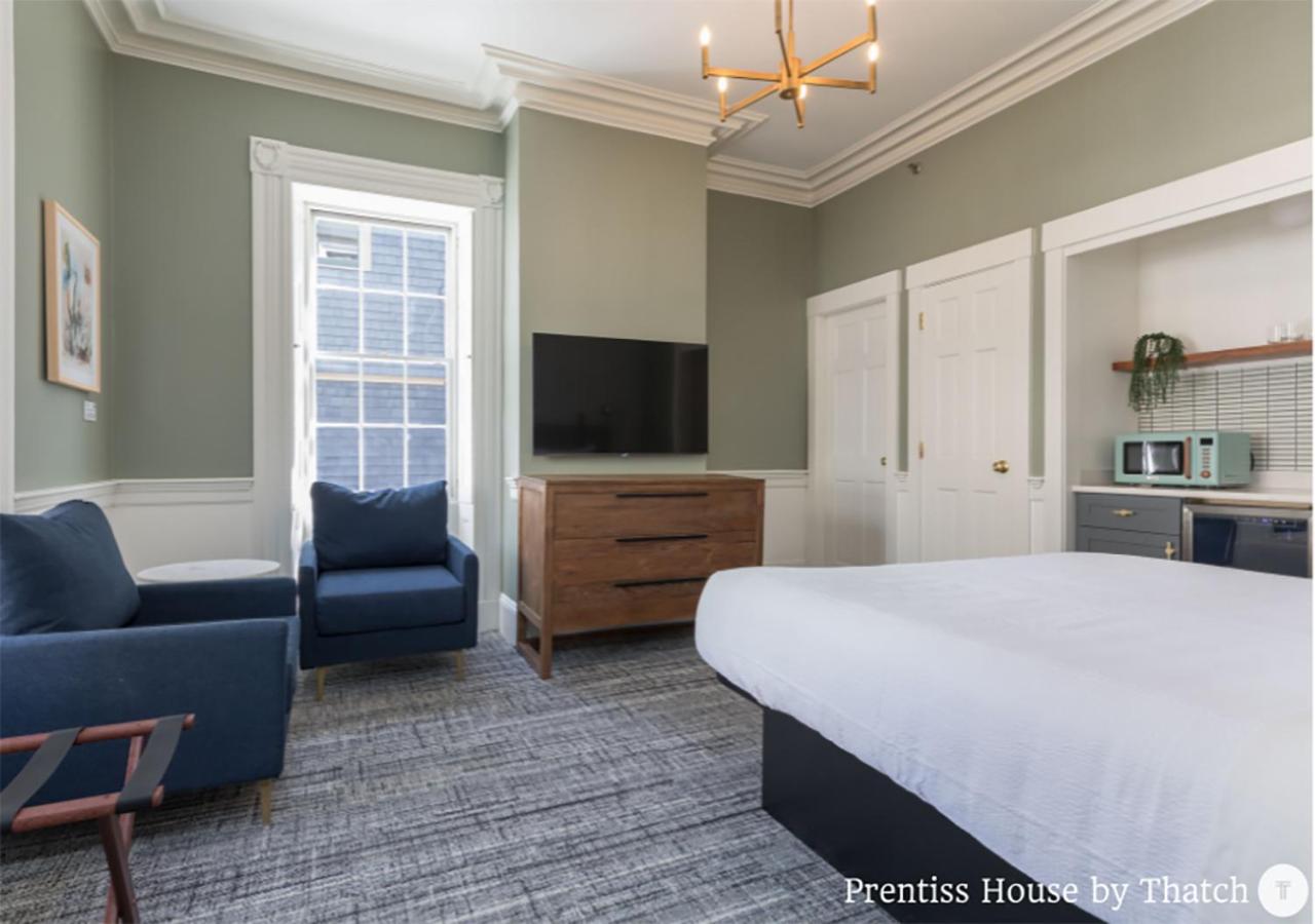 Deluxe Suite photo 3
