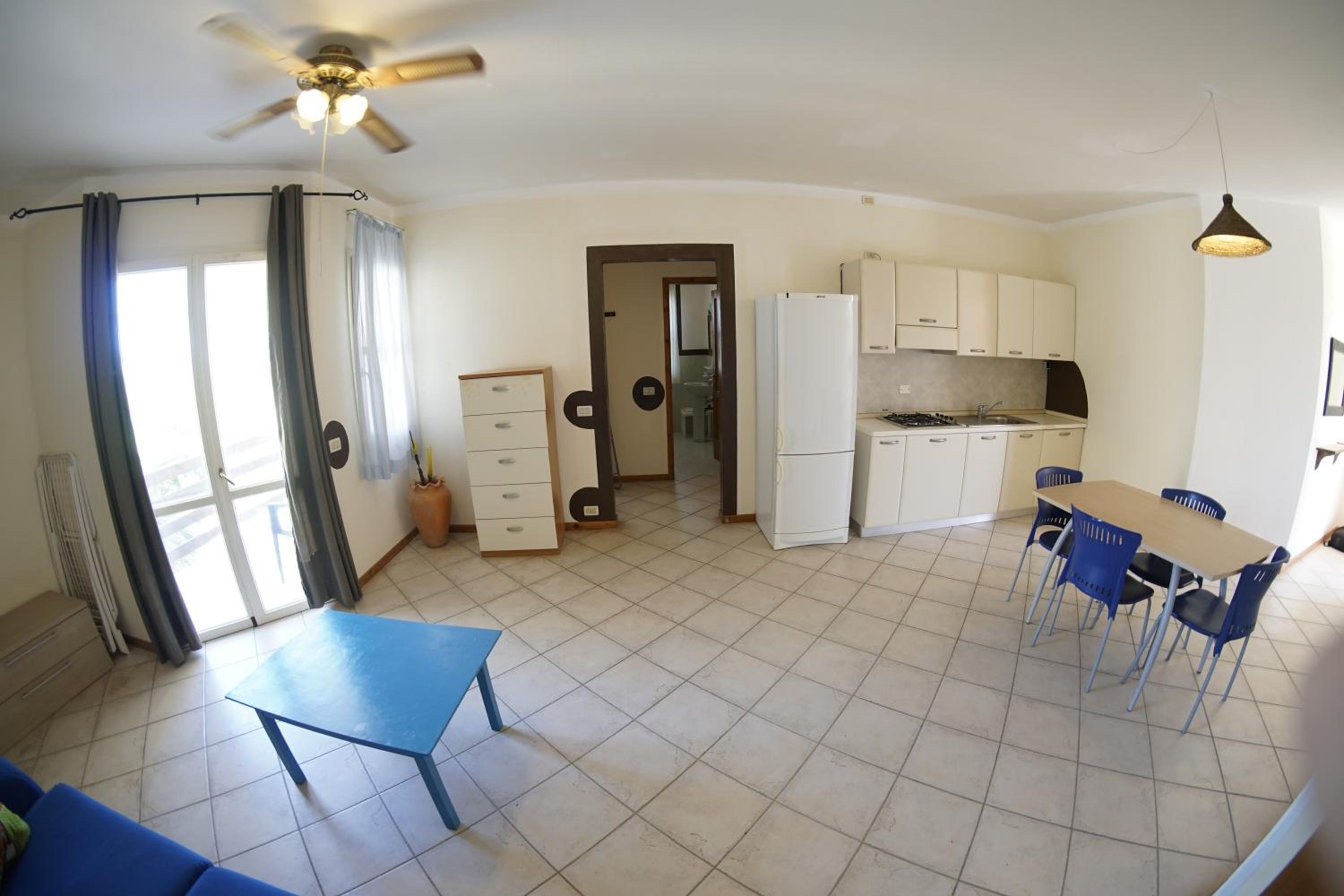 Two-Bedroom Apartment with Balcony photo 3
