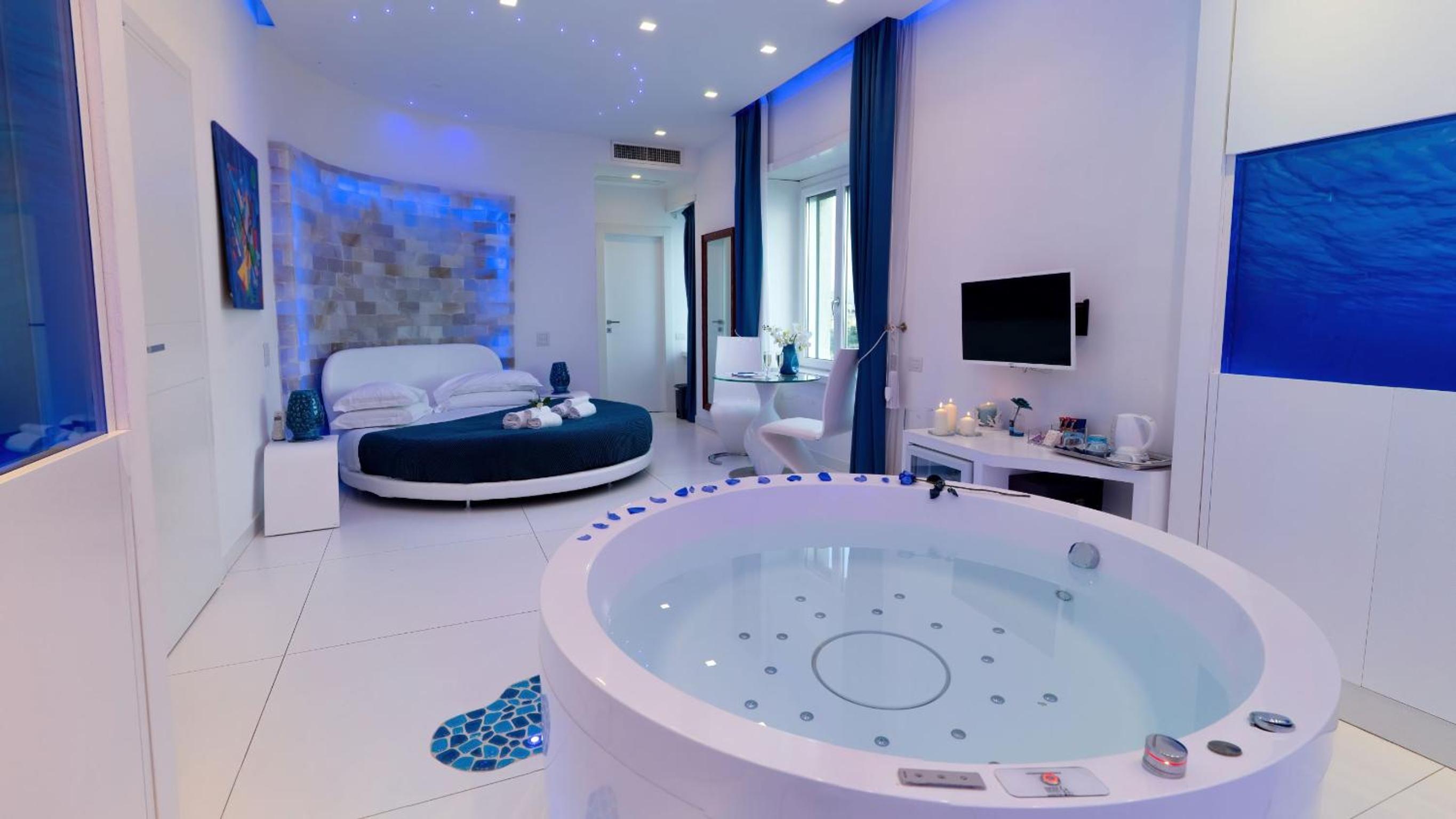 King Suite with Spa Bath