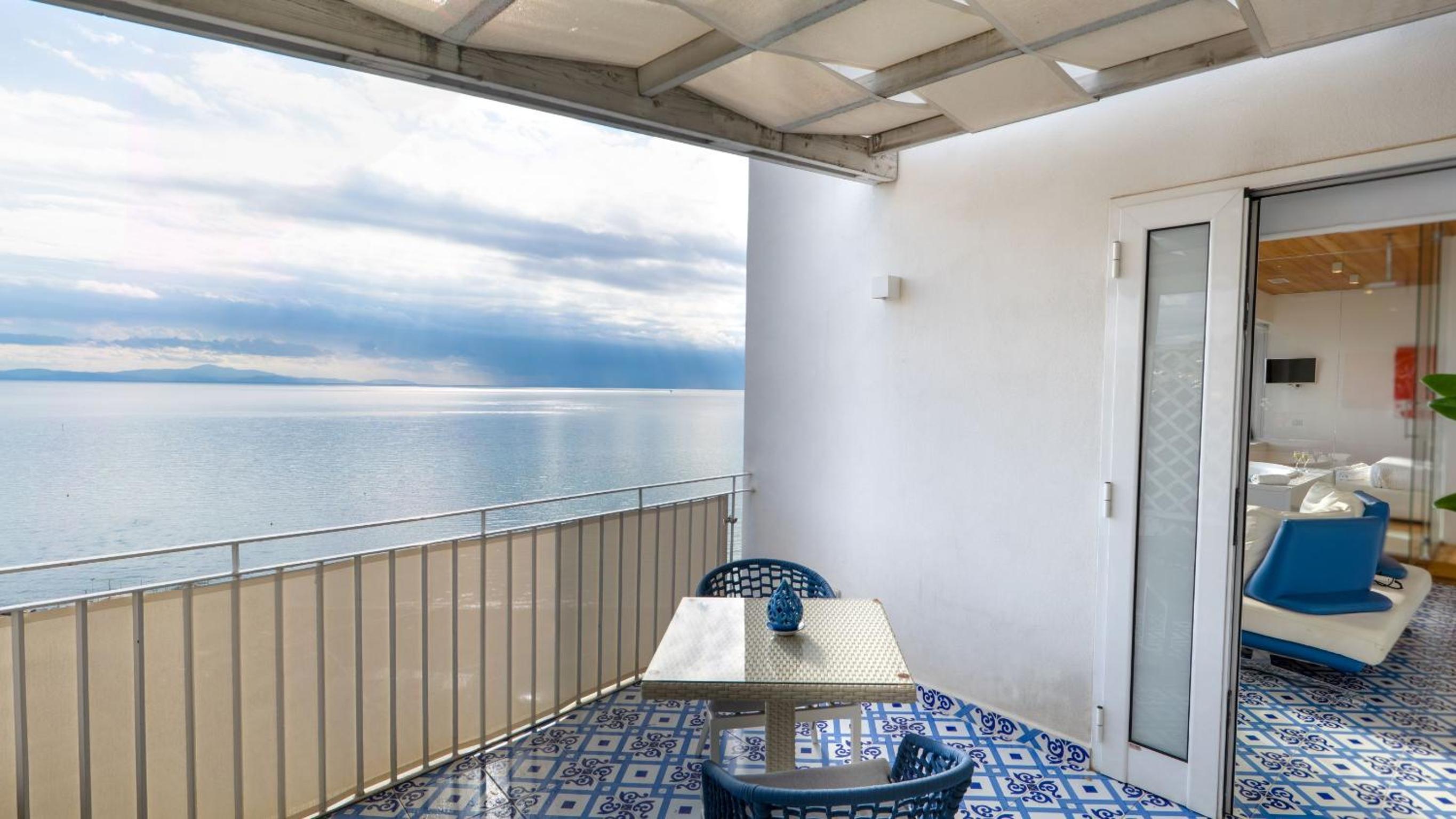  Sea View Suite with Terrace photo 3