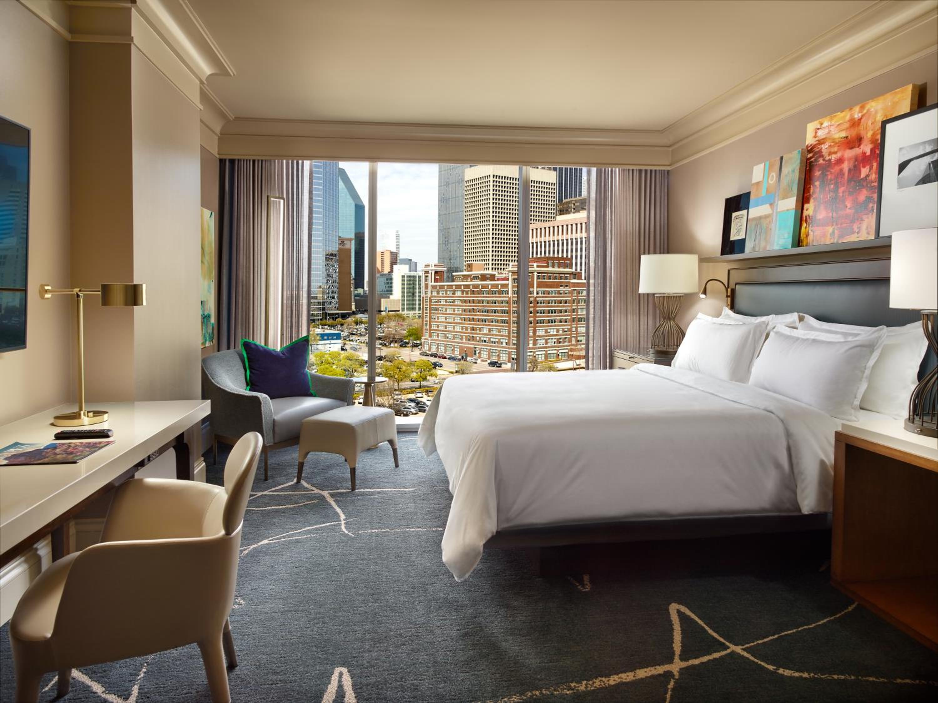 Premier King Room - Photo 1