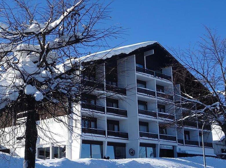 Apartment with Mountain View photo 2