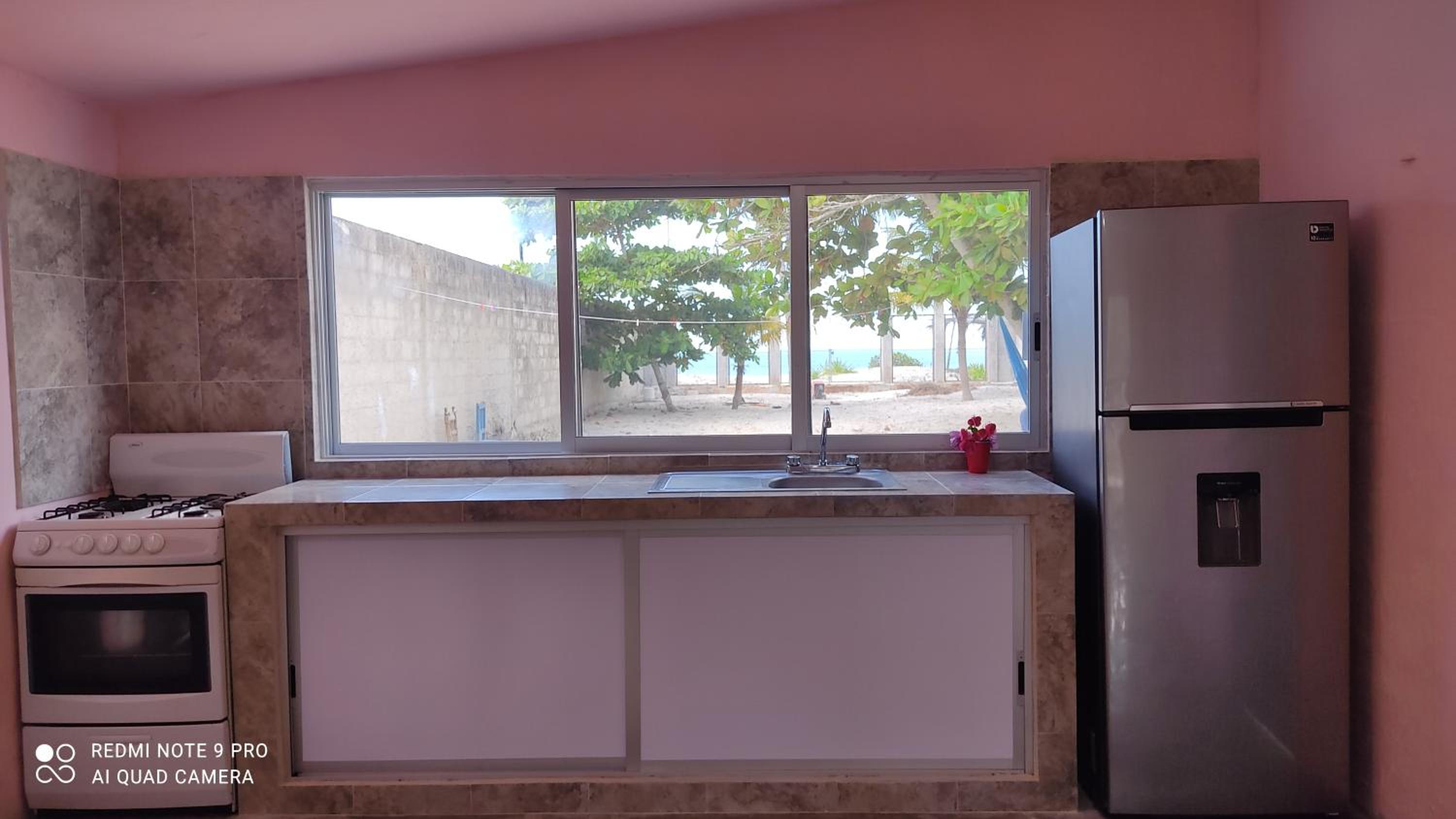 One-Bedroom House - Photo 3