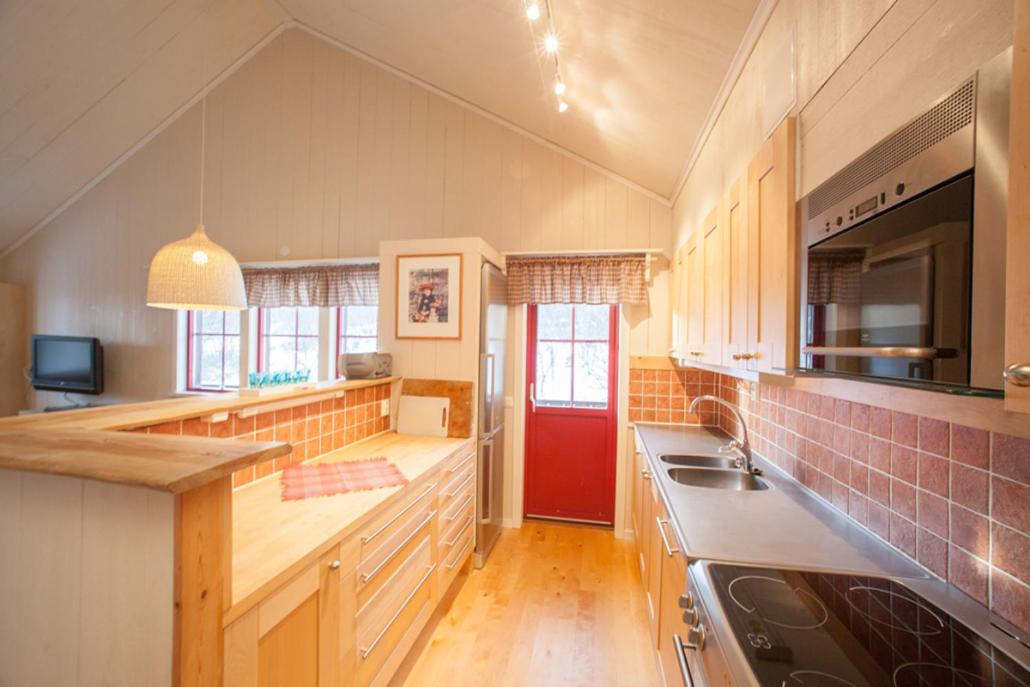 Two-Bedroom House photo 3