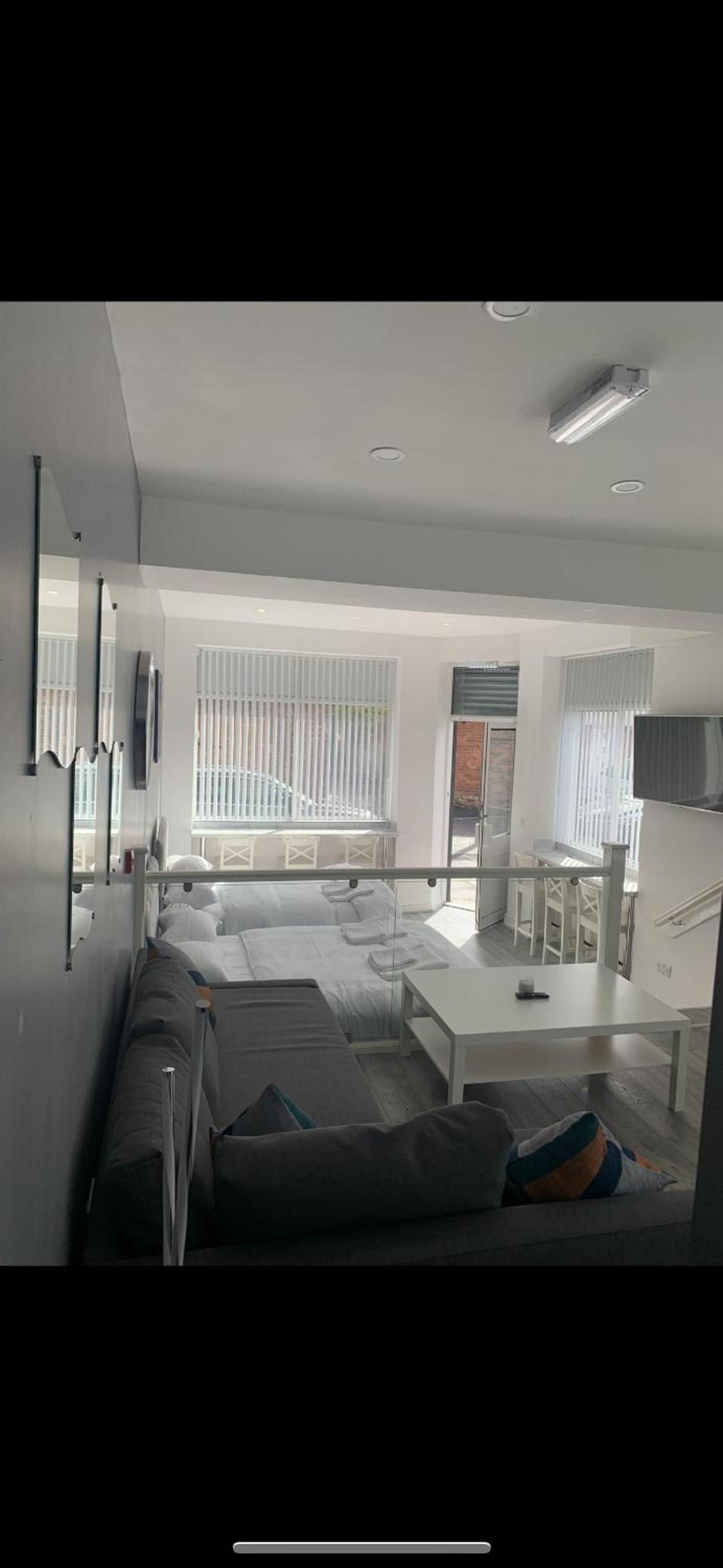 Apartment With Shower