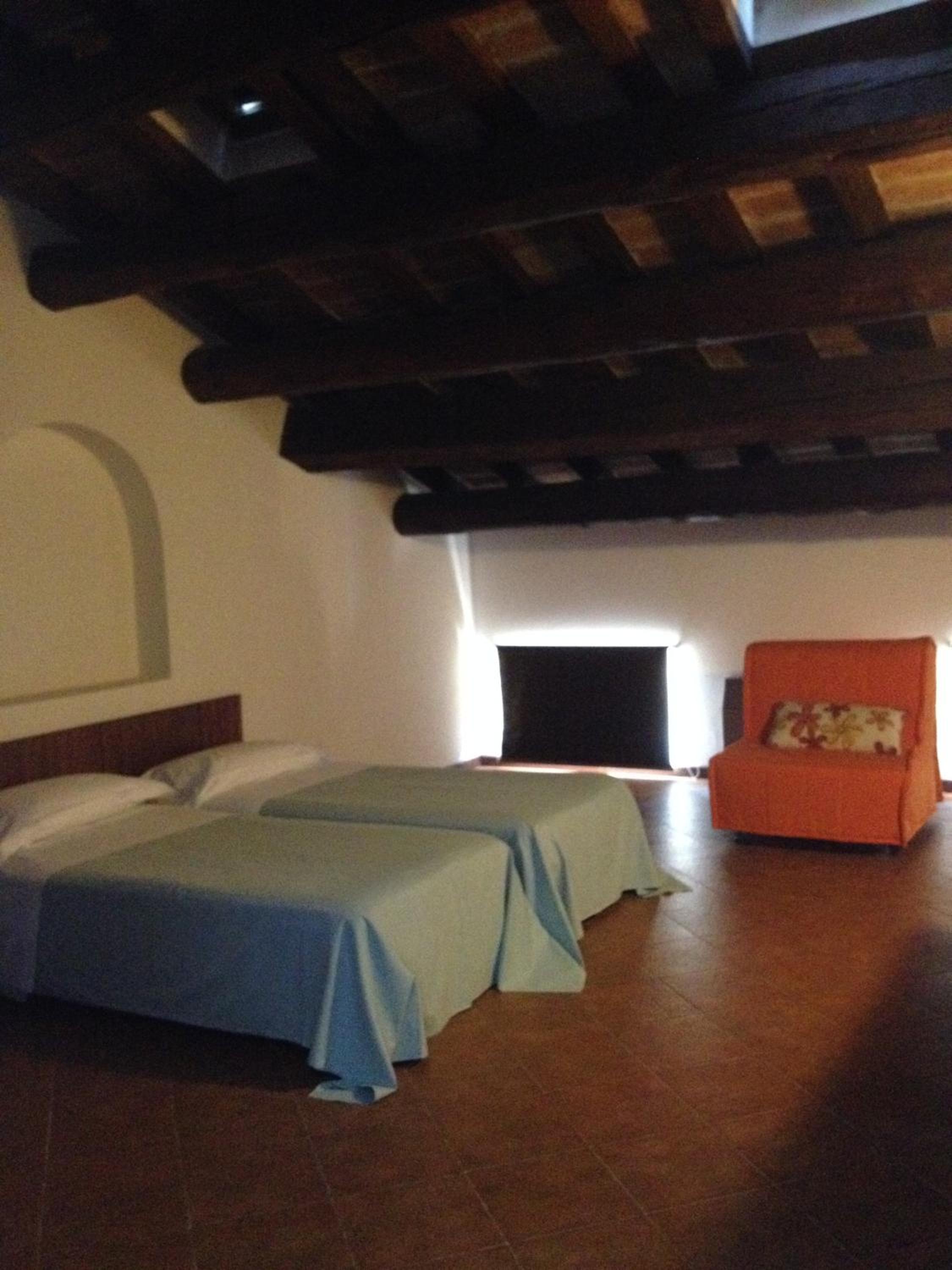 Four-Bedroom Apartment - Attic photo 1